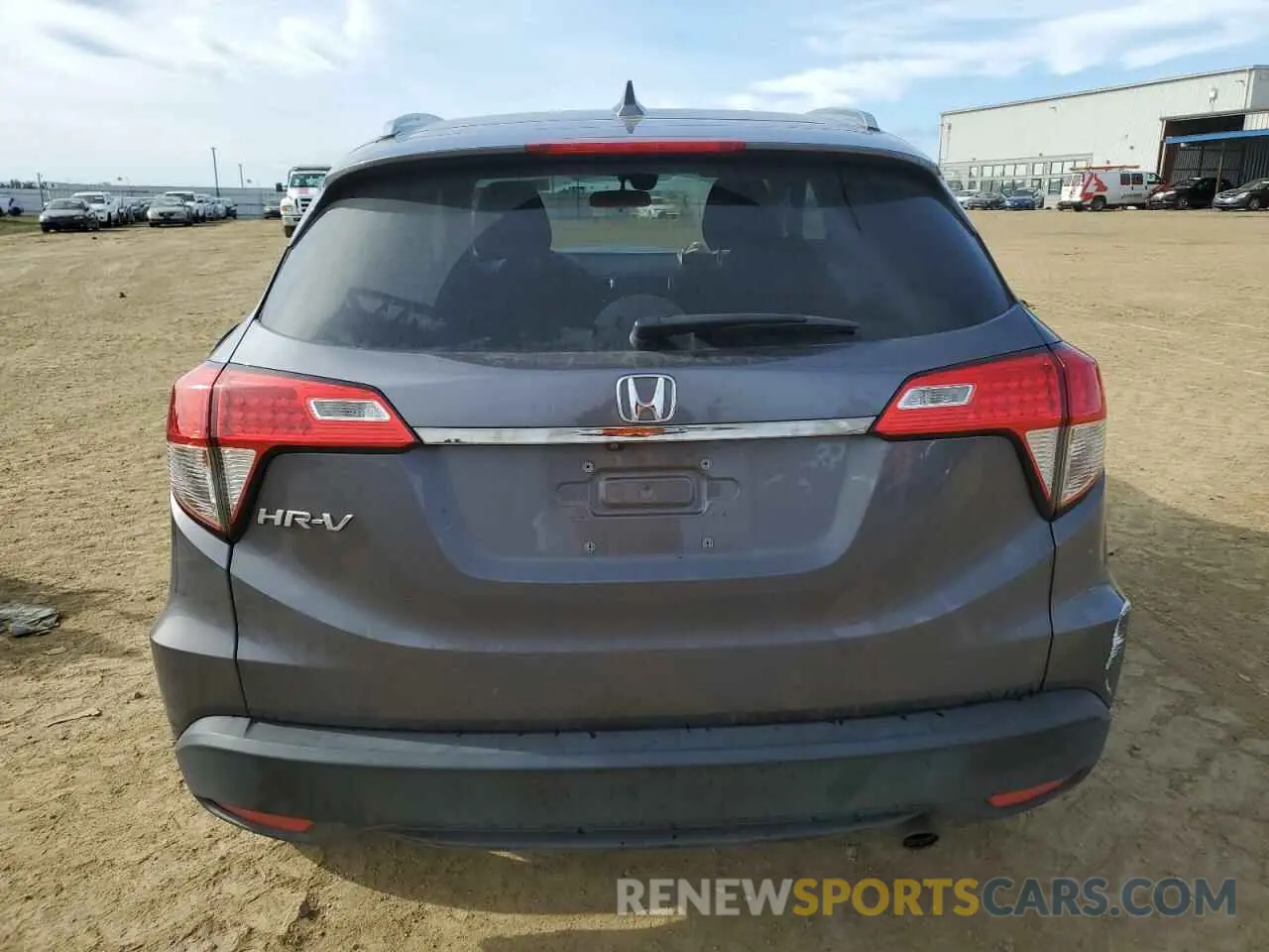 6 Photograph of a damaged car 3CZRU5H57LM717578 HONDA HR-V 2020