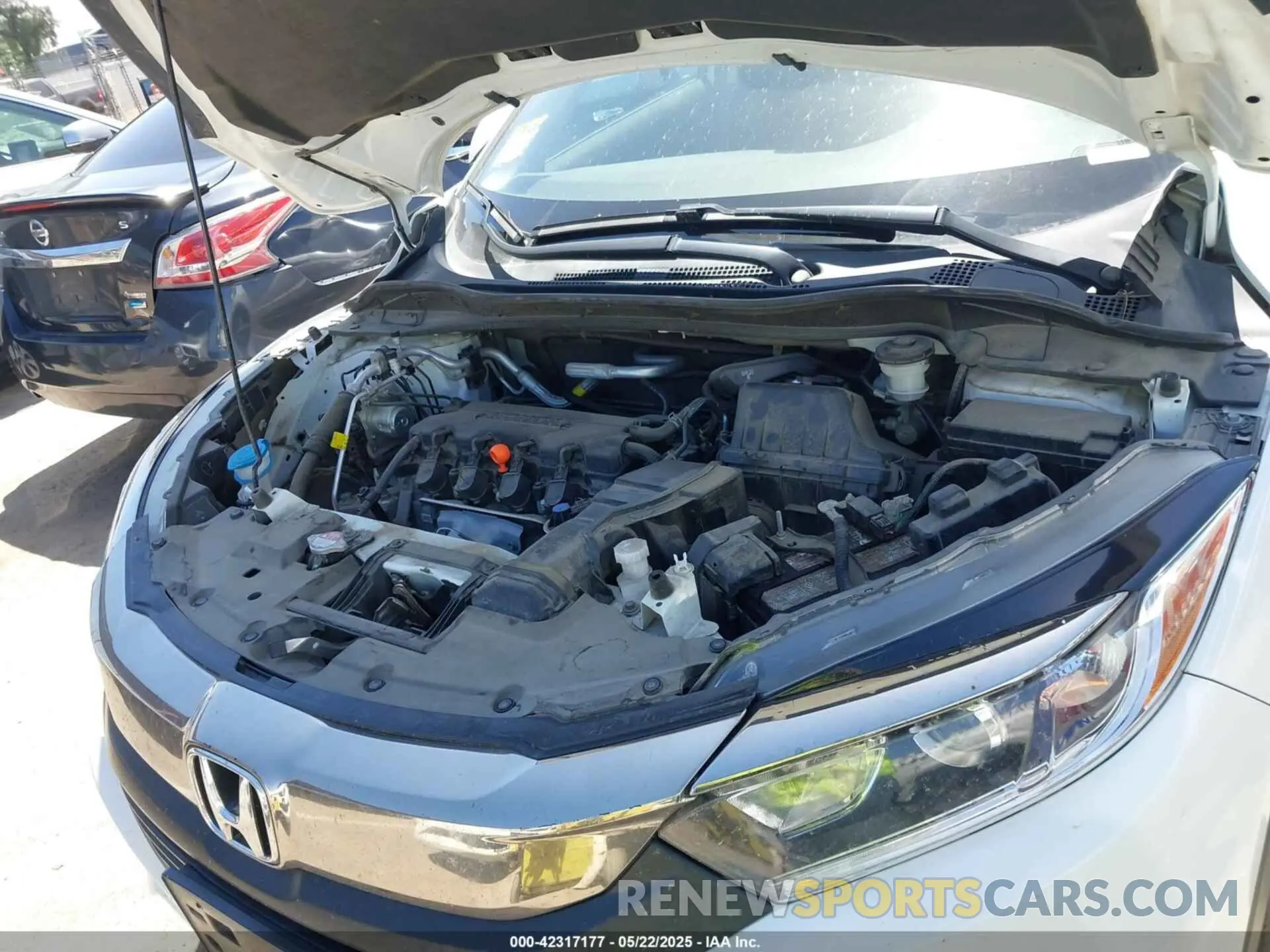 10 Photograph of a damaged car 3CZRU5H57LM718200 HONDA HR-V 2020