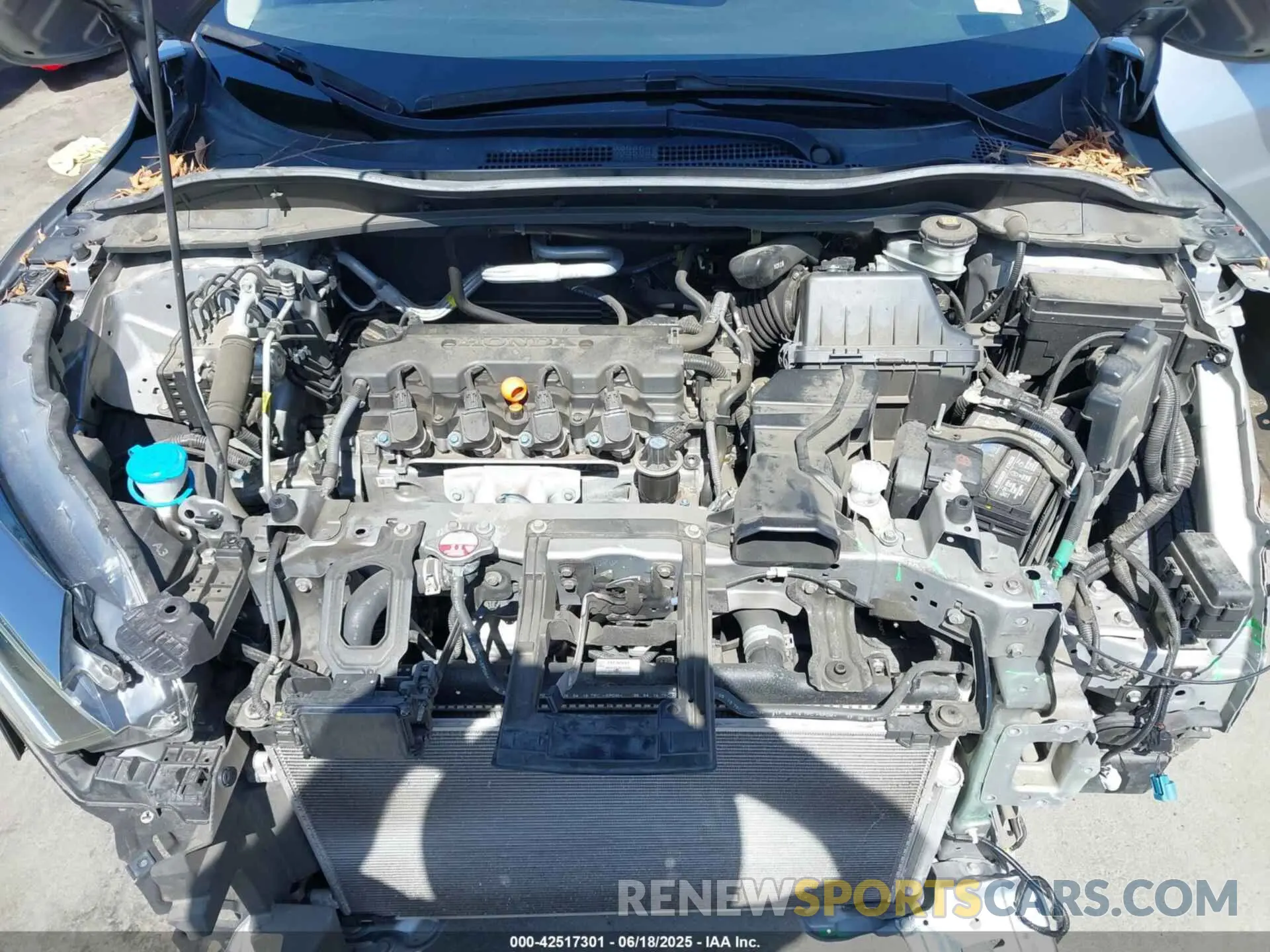 10 Photograph of a damaged car 3CZRU5H58LM709246 HONDA HR-V 2020