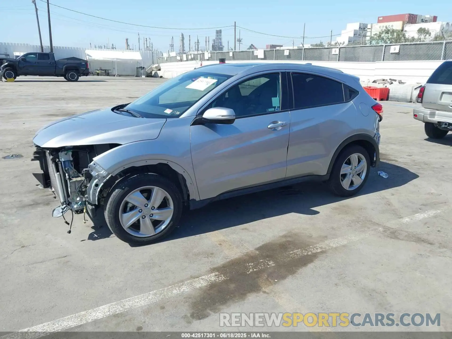 2 Photograph of a damaged car 3CZRU5H58LM709246 HONDA HR-V 2020