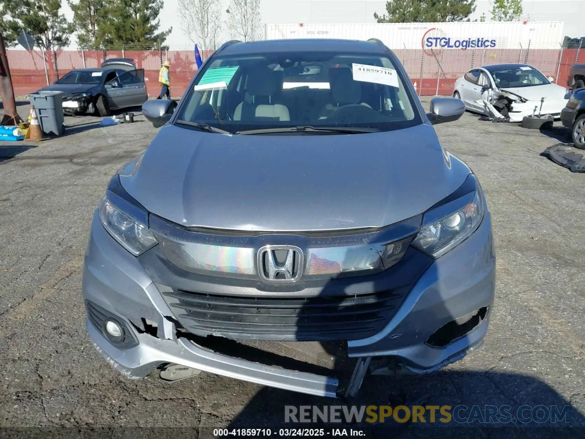 13 Photograph of a damaged car 3CZRU5H58LM710980 HONDA HR-V 2020