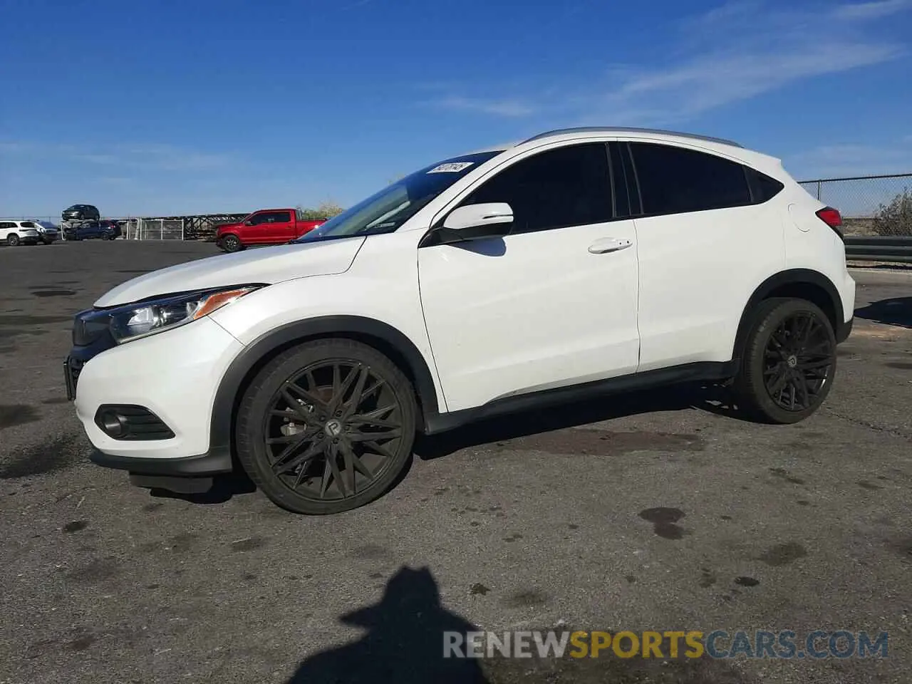 1 Photograph of a damaged car 3CZRU5H5XLM700533 HONDA HR-V 2020