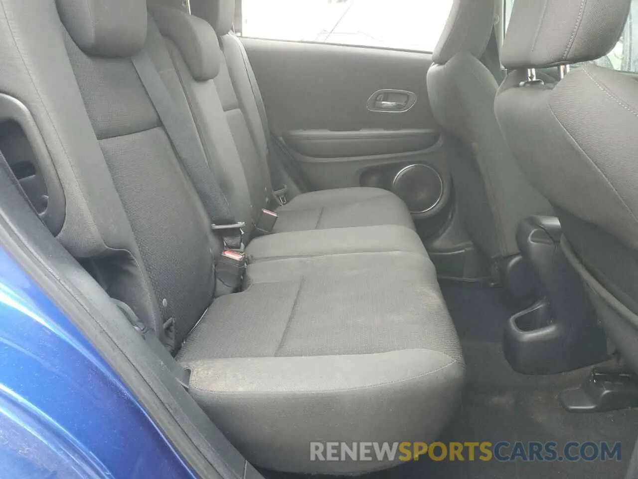 11 Photograph of a damaged car 3CZRU5H5XLM700855 HONDA HR-V 2020
