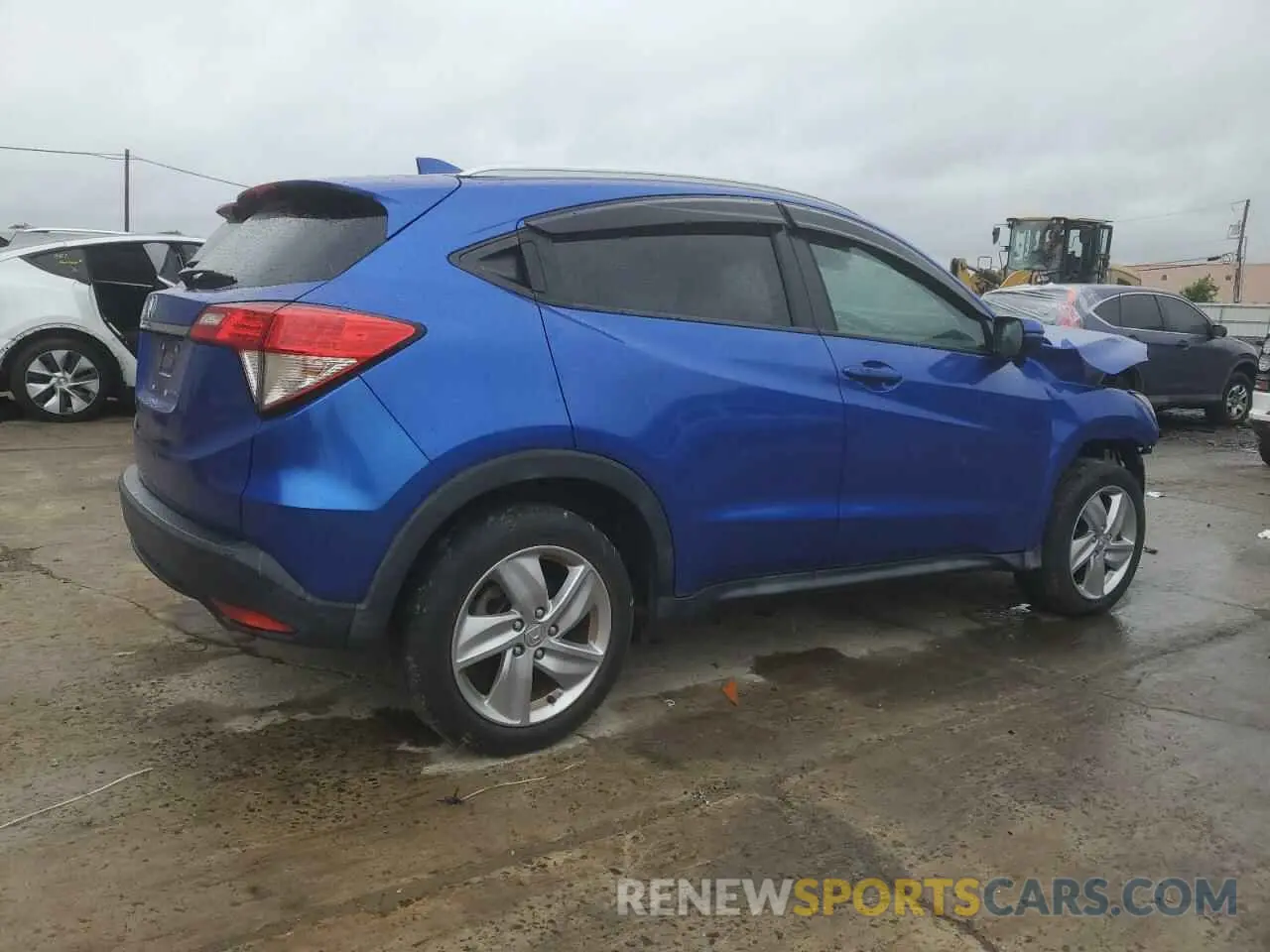 3 Photograph of a damaged car 3CZRU5H5XLM700855 HONDA HR-V 2020