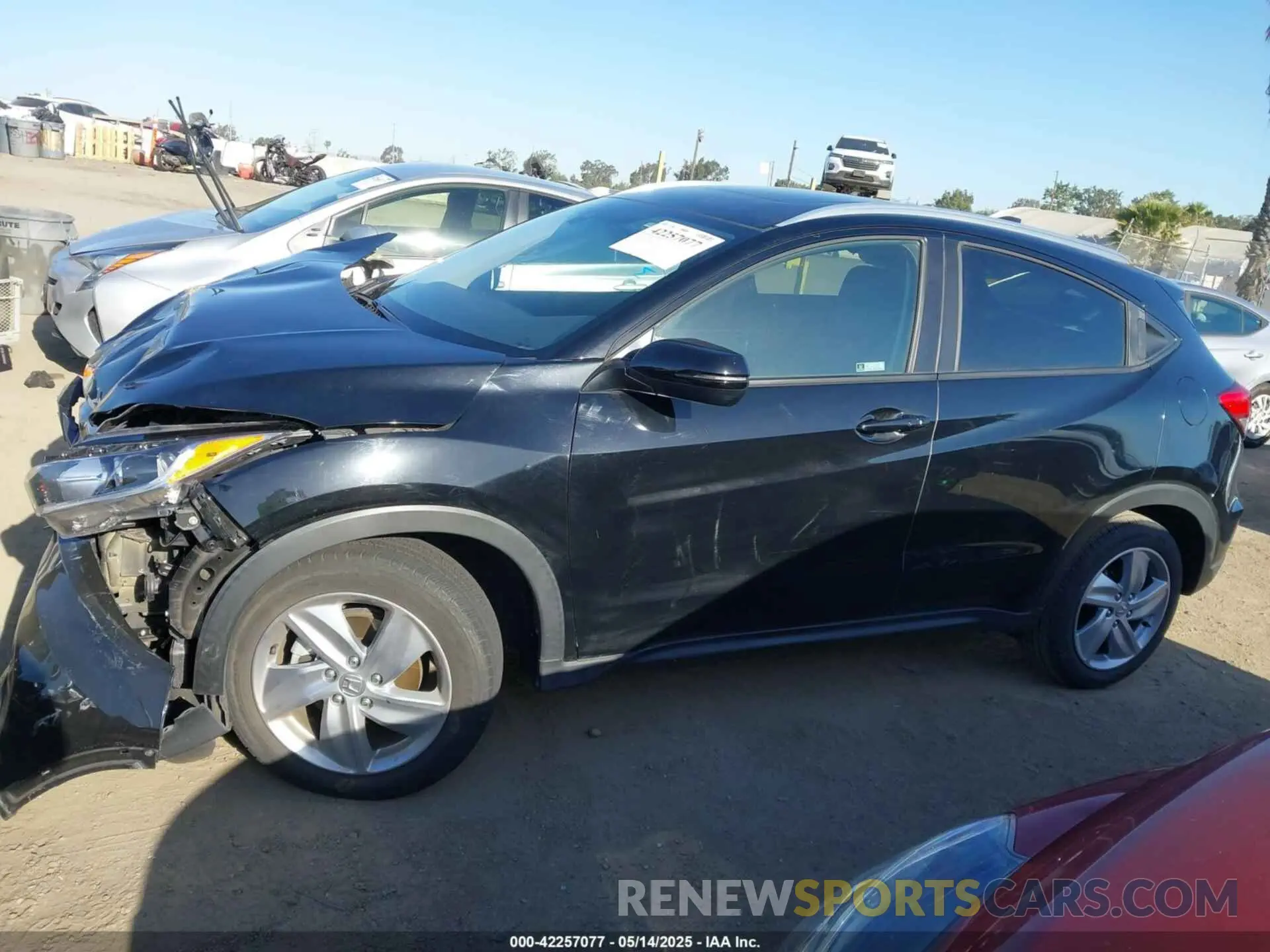 14 Photograph of a damaged car 3CZRU5H5XLM703870 HONDA HR-V 2020
