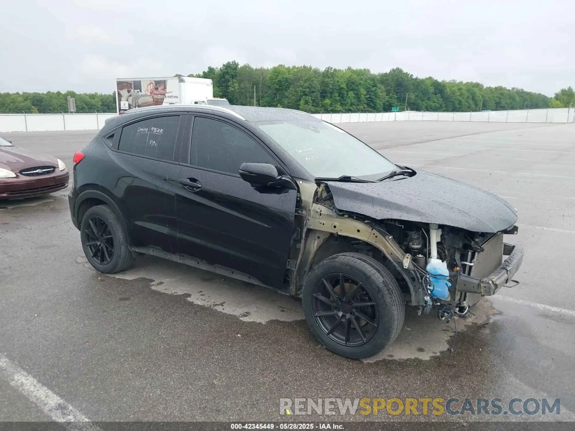 1 Photograph of a damaged car 3CZRU5H79LM717809 HONDA HR-V 2020
