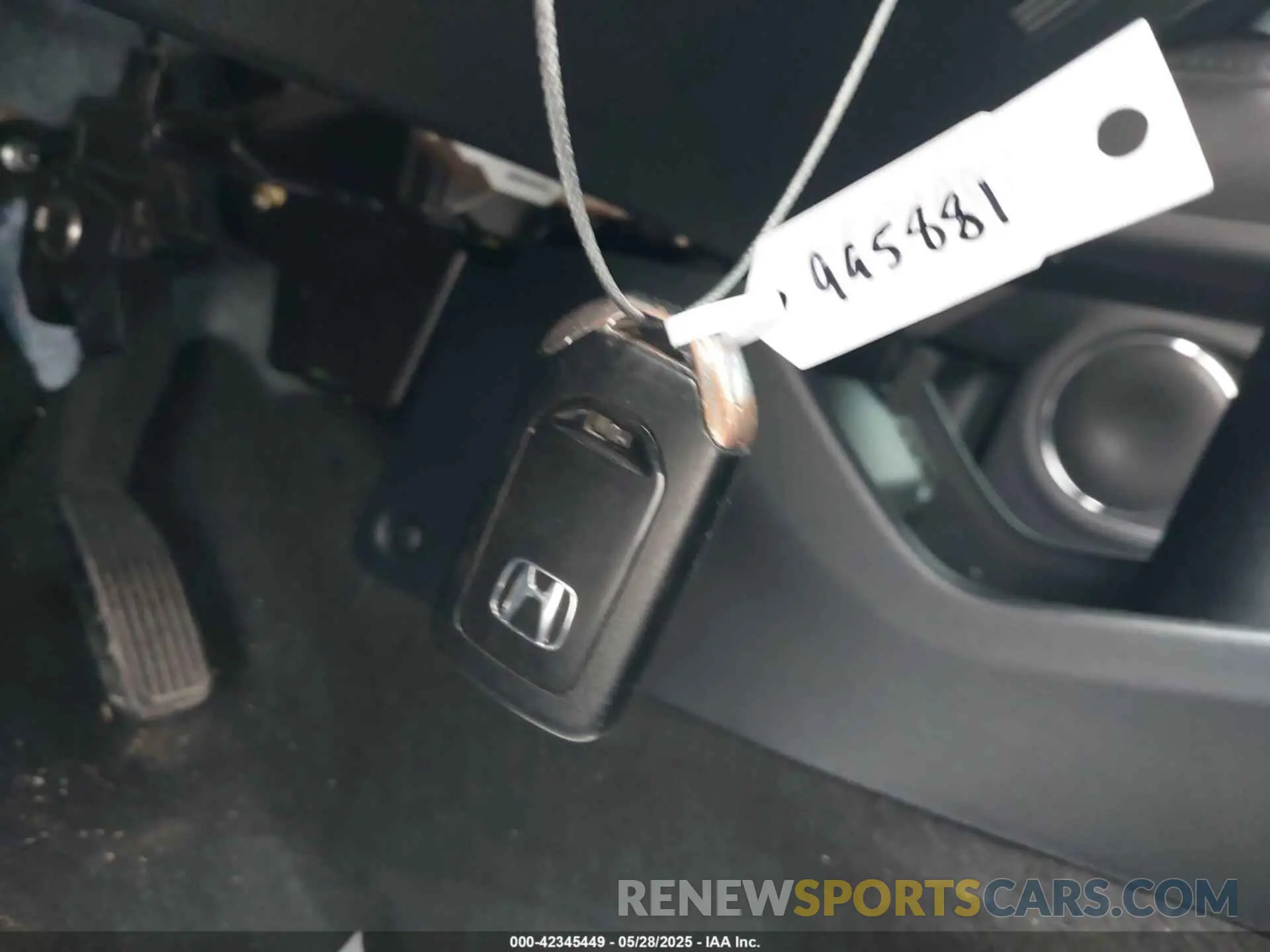 11 Photograph of a damaged car 3CZRU5H79LM717809 HONDA HR-V 2020