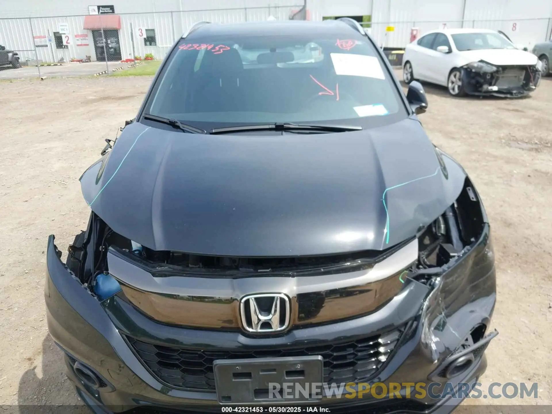 13 Photograph of a damaged car 3CZRU6H15LM712396 HONDA HR-V 2020