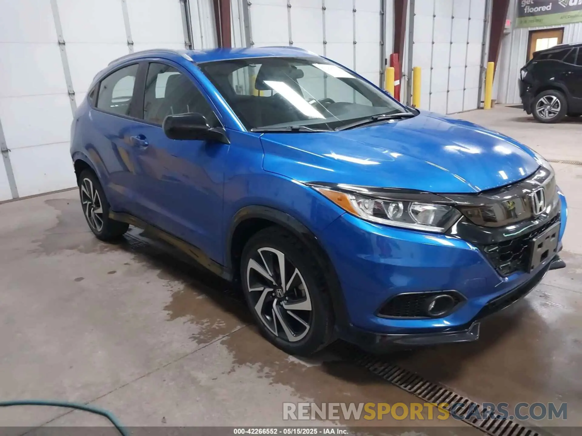 1 Photograph of a damaged car 3CZRU6H15LM738299 HONDA HR-V 2020