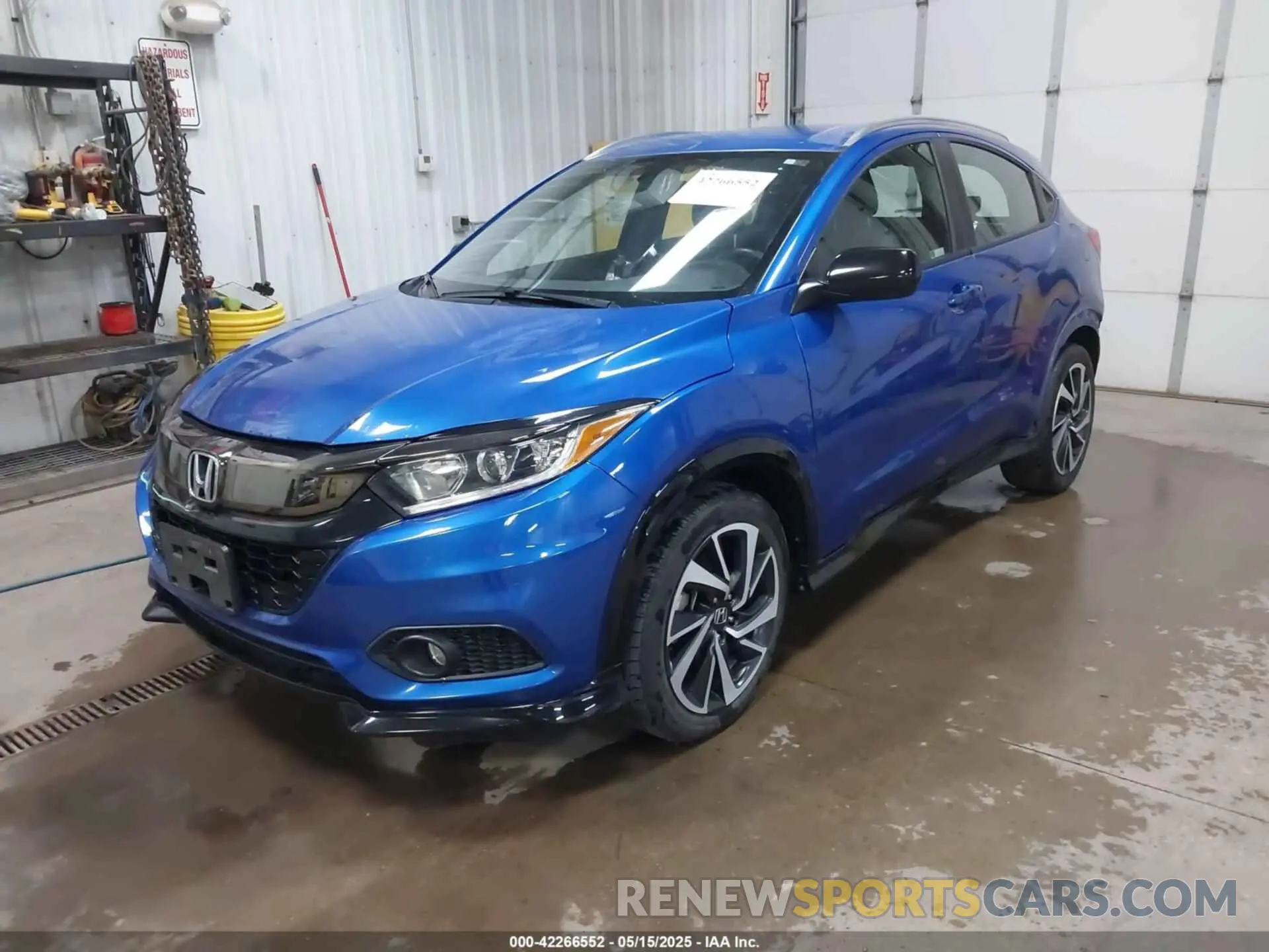 2 Photograph of a damaged car 3CZRU6H15LM738299 HONDA HR-V 2020