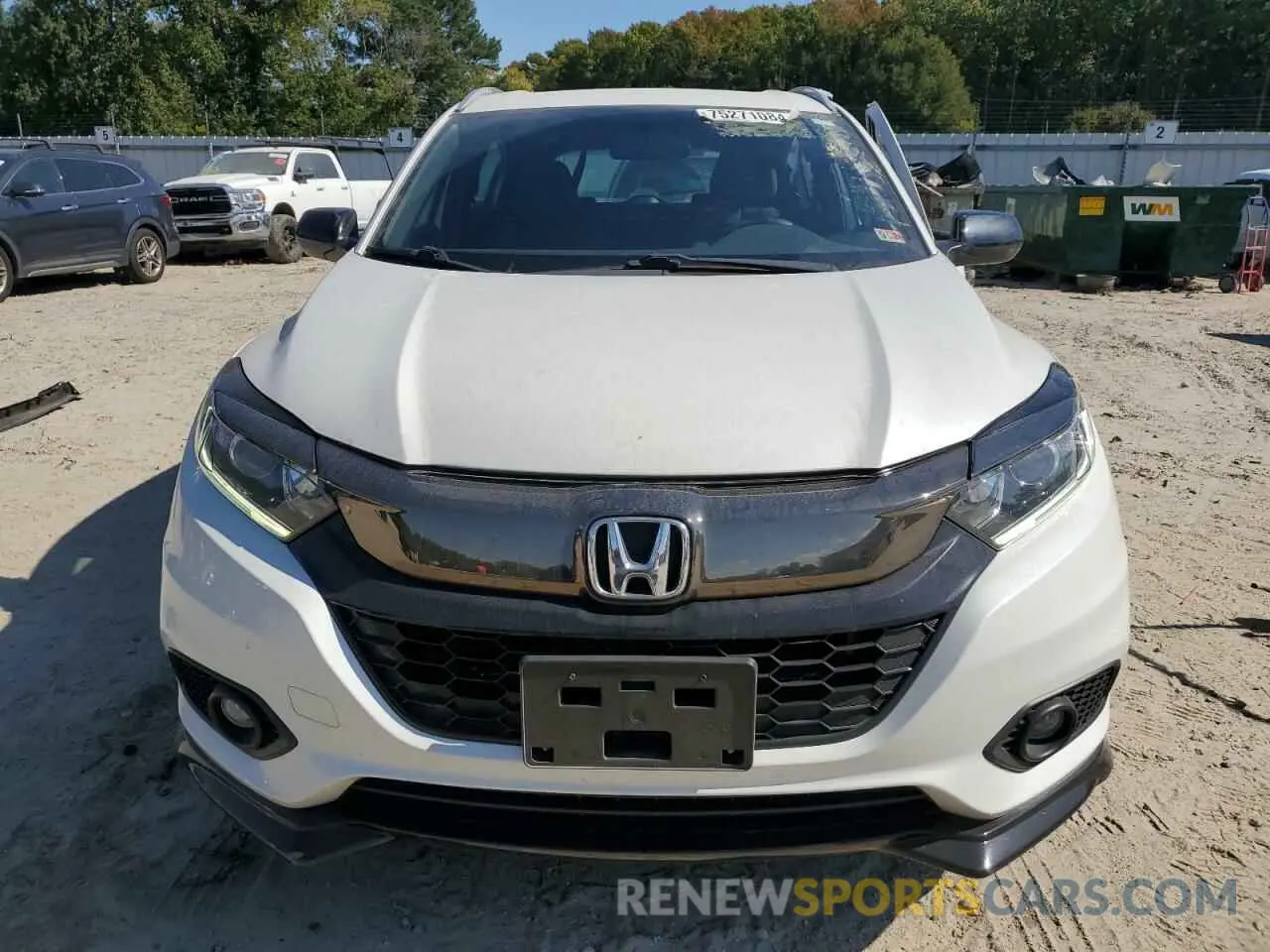 5 Photograph of a damaged car 3CZRU6H16LM731264 HONDA HR-V 2020