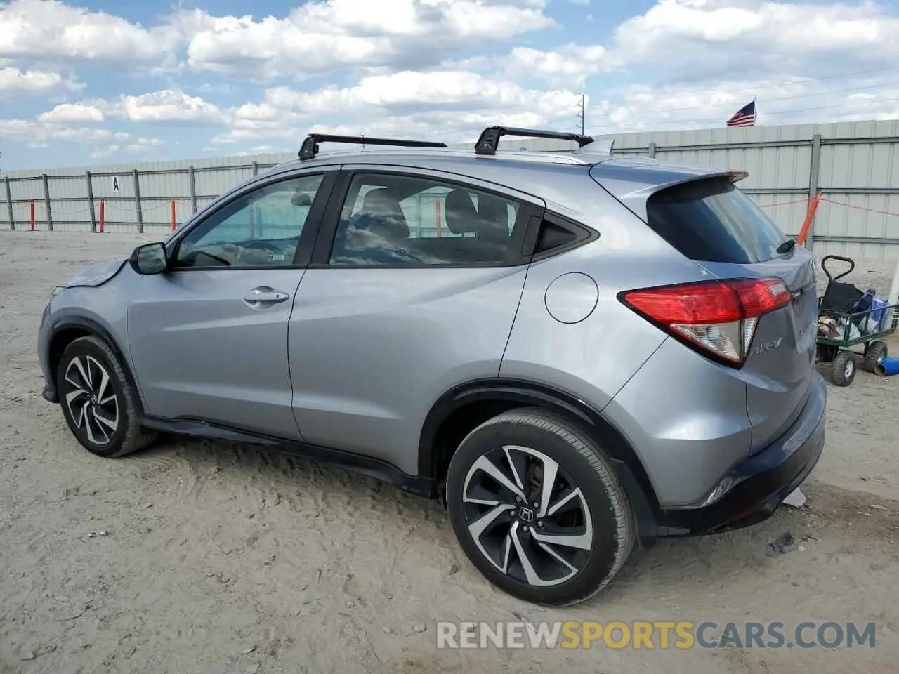 2 Photograph of a damaged car 3CZRU6H17LG702788 HONDA HR-V 2020