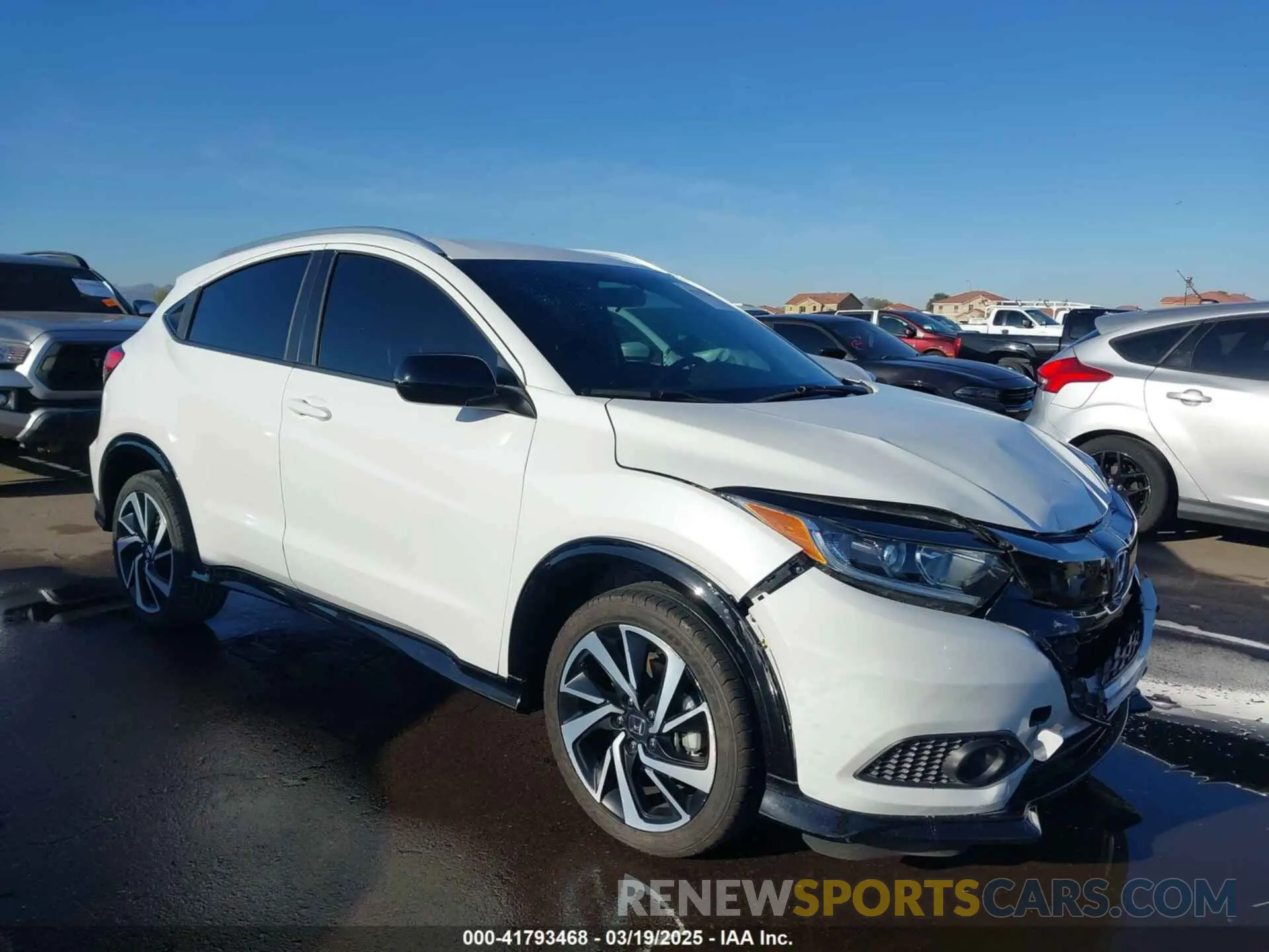 1 Photograph of a damaged car 3CZRU6H17LM706499 HONDA HR-V 2020