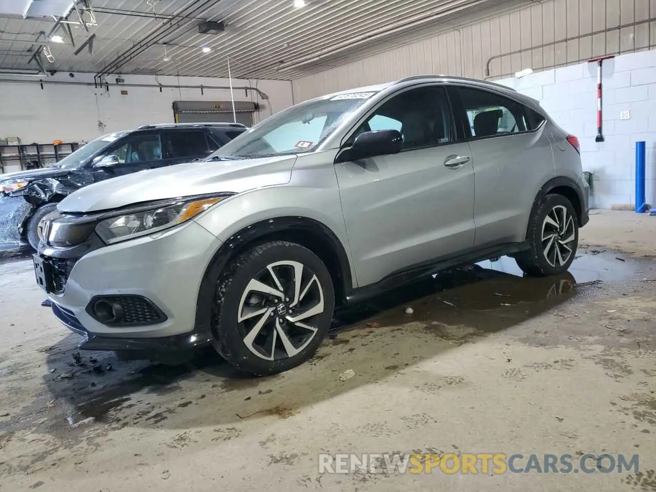 1 Photograph of a damaged car 3CZRU6H18LM723473 HONDA HR-V 2020