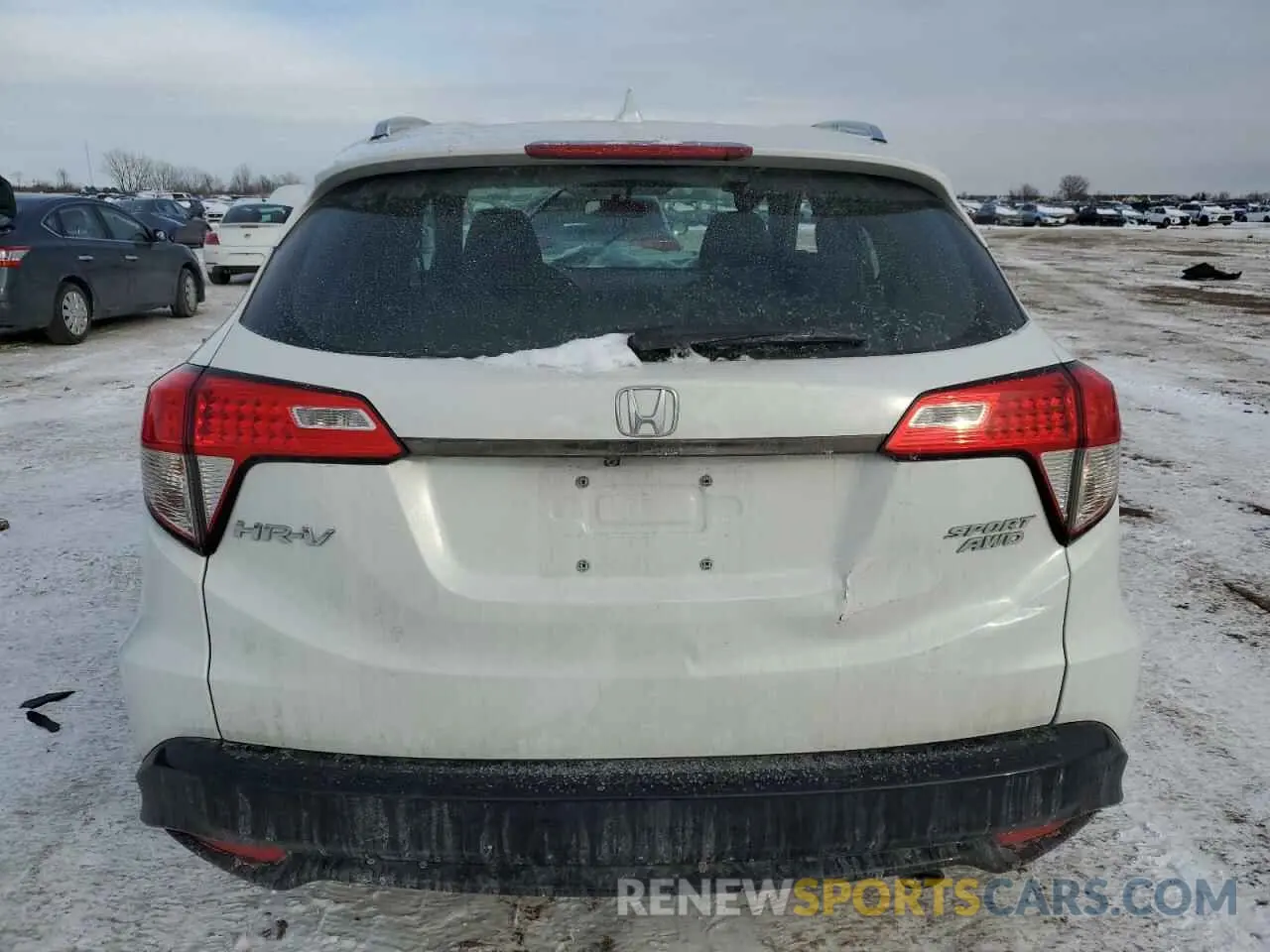 6 Photograph of a damaged car 3CZRU6H19LM702034 HONDA HR-V 2020