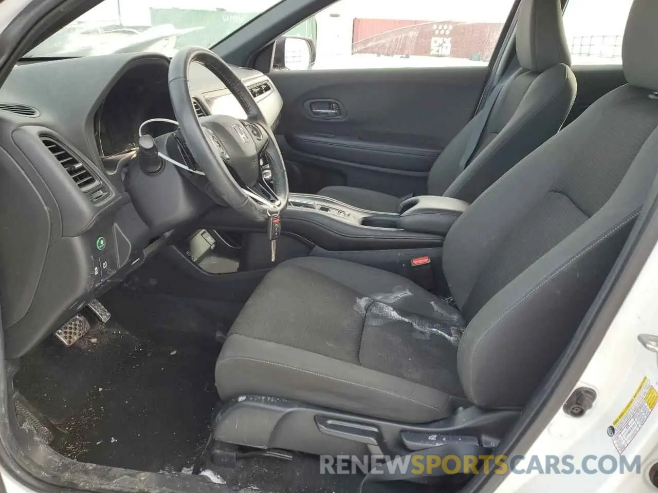 7 Photograph of a damaged car 3CZRU6H19LM702034 HONDA HR-V 2020