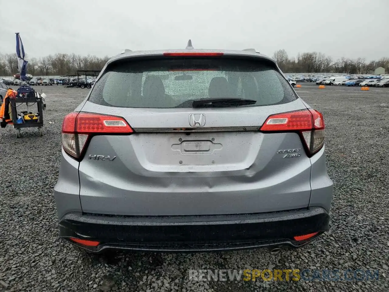 6 Photograph of a damaged car 3CZRU6H1XLM726035 HONDA HR-V 2020