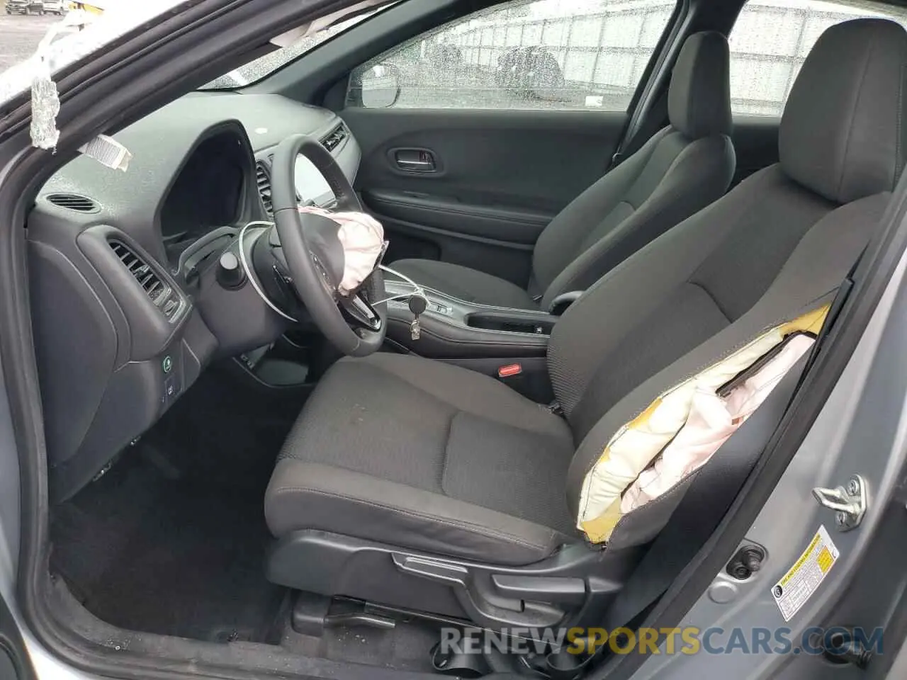7 Photograph of a damaged car 3CZRU6H1XLM726035 HONDA HR-V 2020