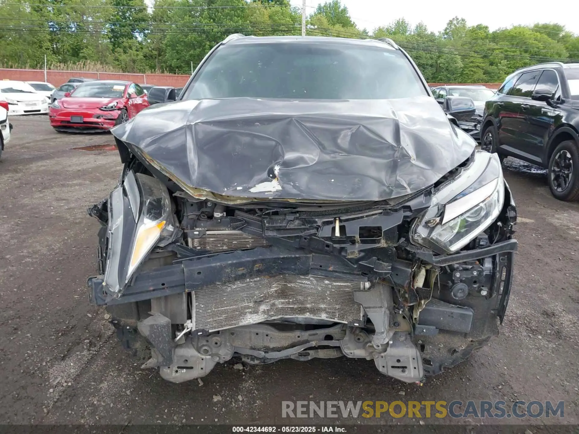 12 Photograph of a damaged car 3CZRU6H1XLM731770 HONDA HR-V 2020