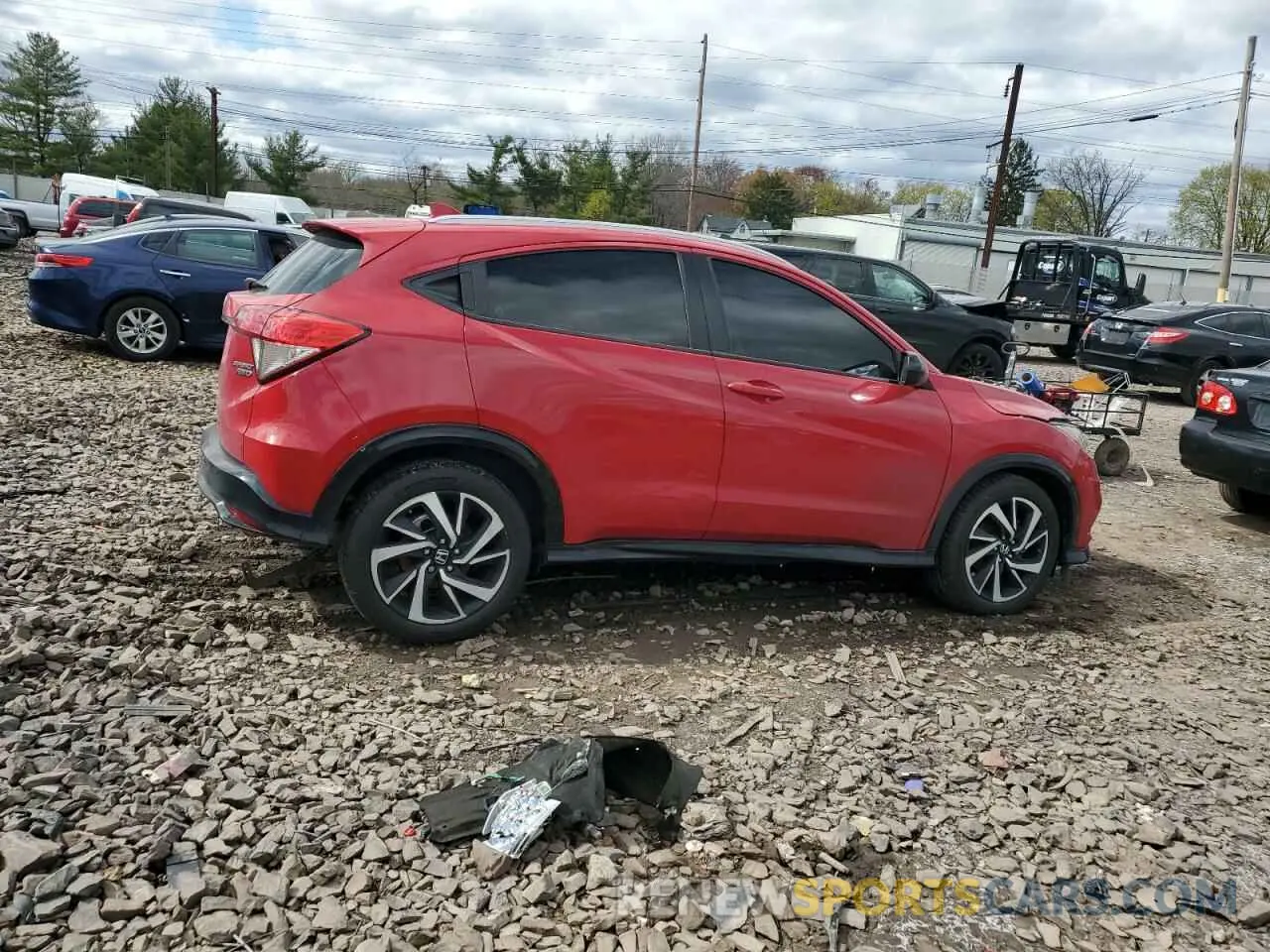 3 Photograph of a damaged car 3CZRU6H1XLM736712 HONDA HR-V 2020