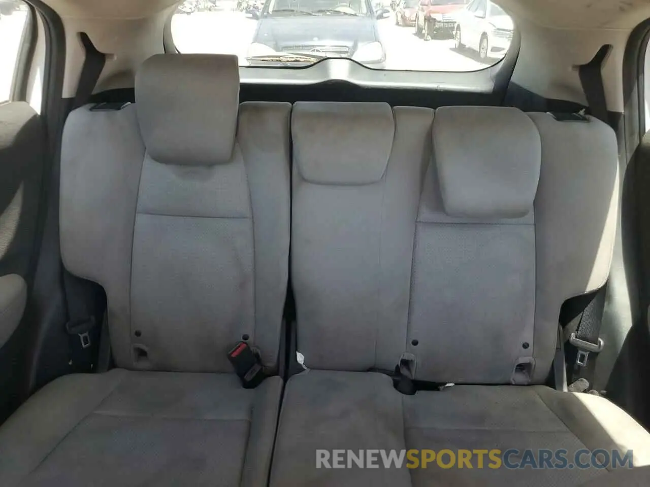 10 Photograph of a damaged car 3CZRU6H30LM725574 HONDA HR-V 2020
