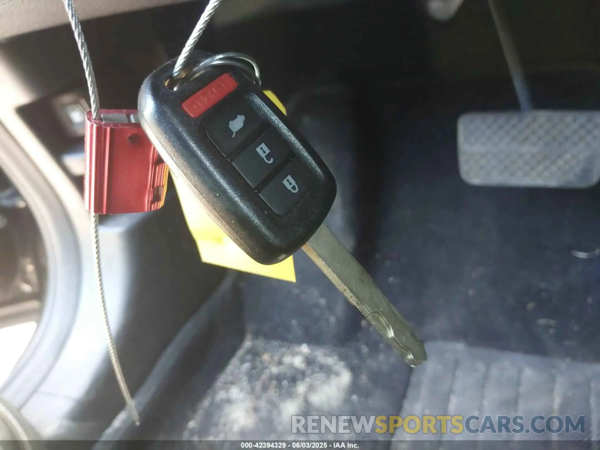 11 Photograph of a damaged car 3CZRU6H30LM739135 HONDA HR-V 2020