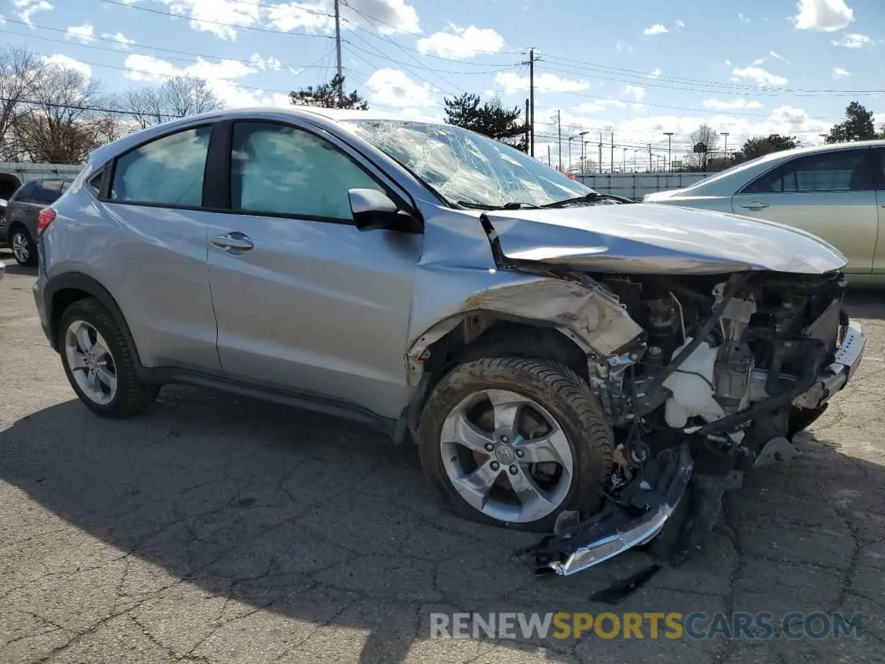 4 Photograph of a damaged car 3CZRU6H31LG701346 HONDA HR-V 2020