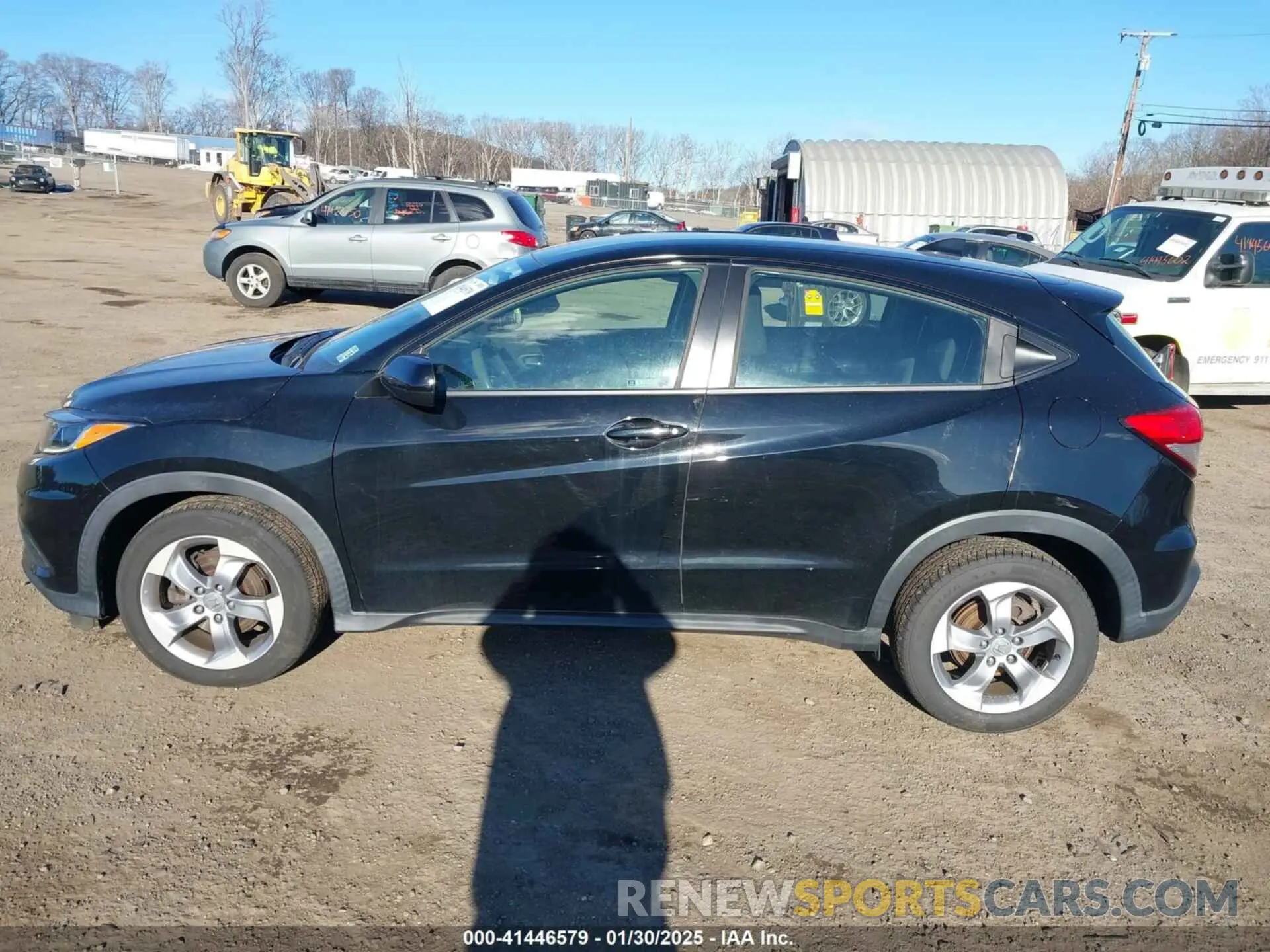 14 Photograph of a damaged car 3CZRU6H31LM704247 HONDA HR-V 2020