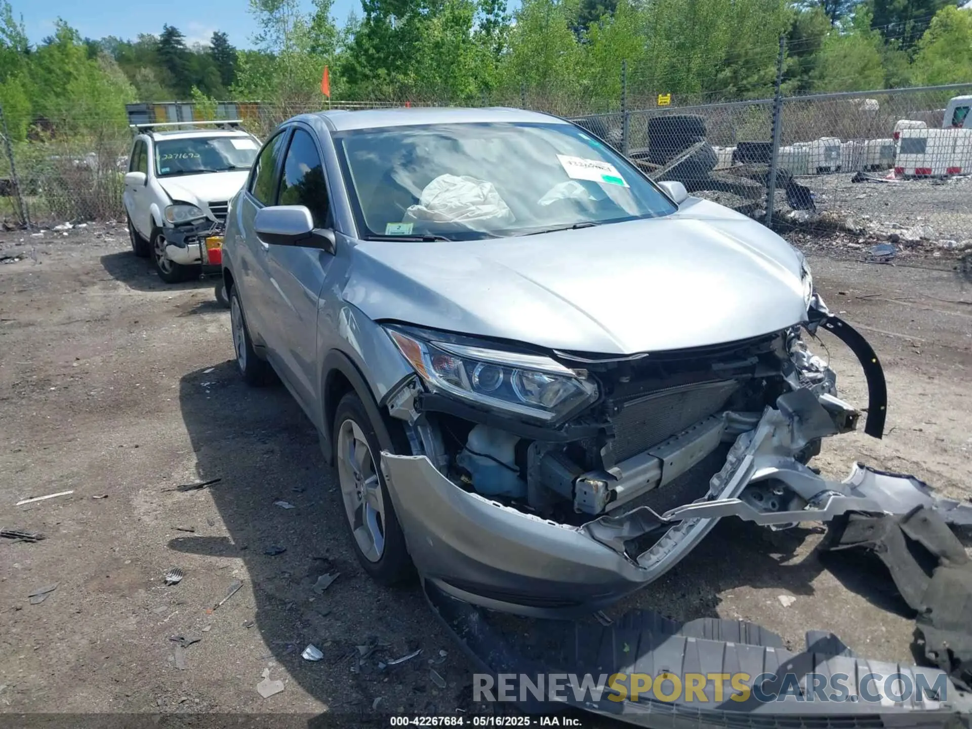 1 Photograph of a damaged car 3CZRU6H31LM712736 HONDA HR-V 2020