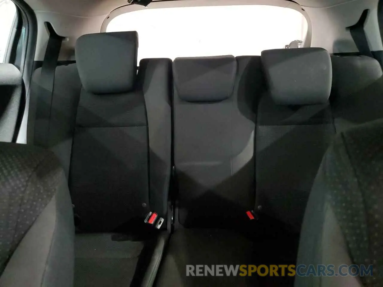 10 Photograph of a damaged car 3CZRU6H31LM722991 HONDA HR-V 2020