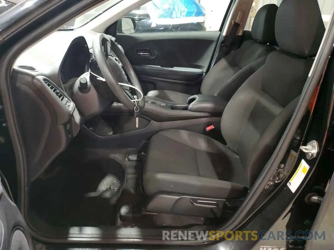 7 Photograph of a damaged car 3CZRU6H31LM722991 HONDA HR-V 2020