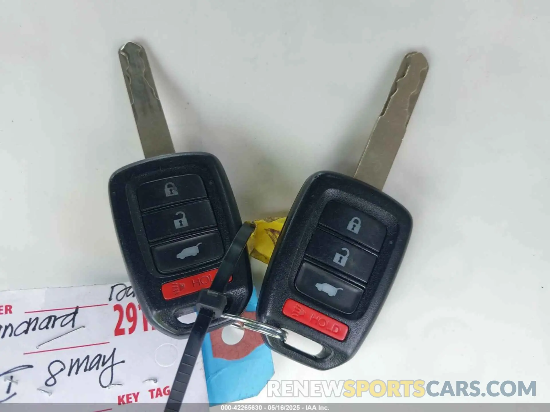11 Photograph of a damaged car 3CZRU6H32LM725642 HONDA HR-V 2020