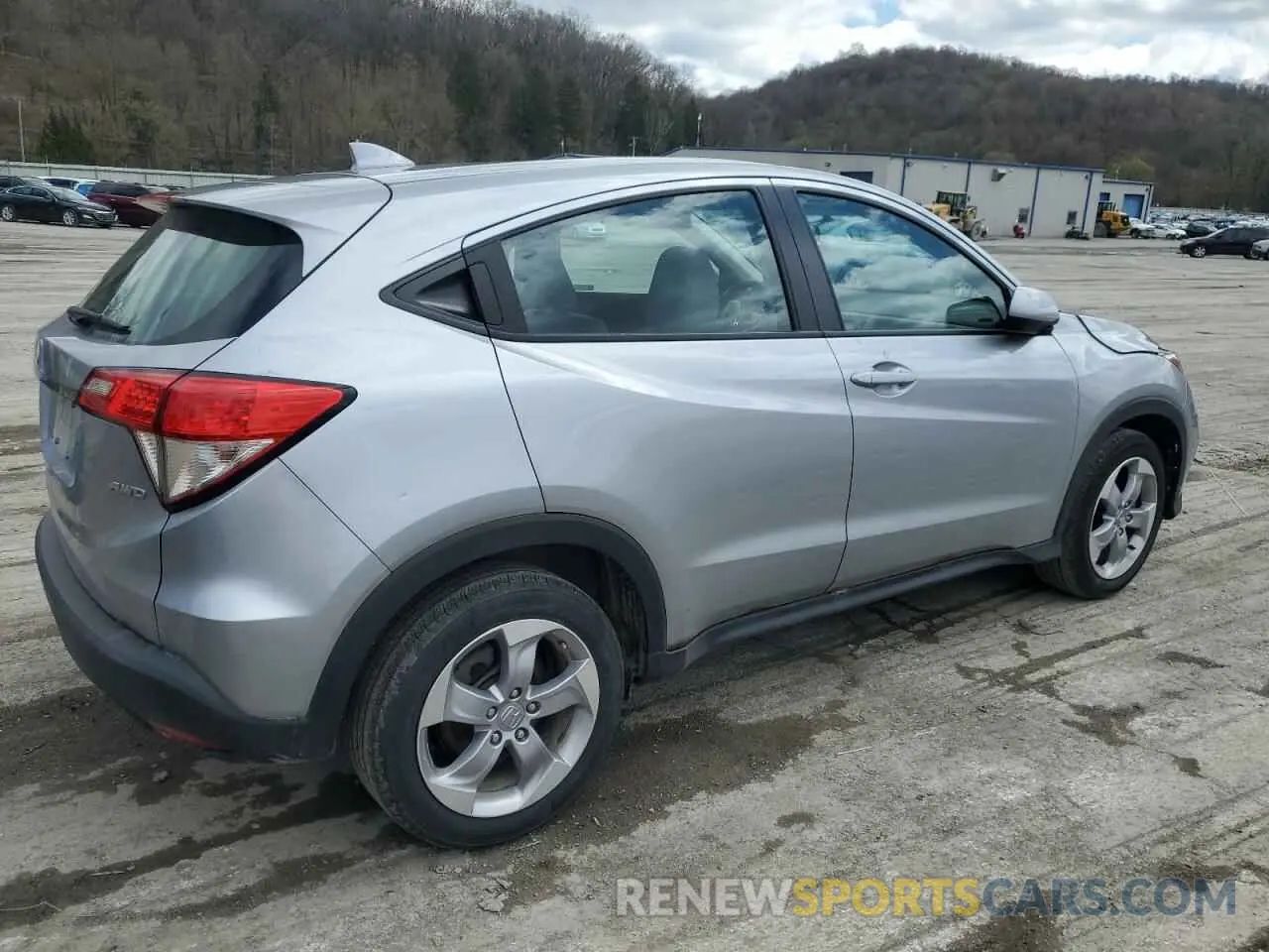 3 Photograph of a damaged car 3CZRU6H34LM715680 HONDA HR-V 2020