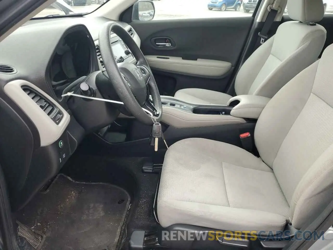 7 Photograph of a damaged car 3CZRU6H34LM715680 HONDA HR-V 2020