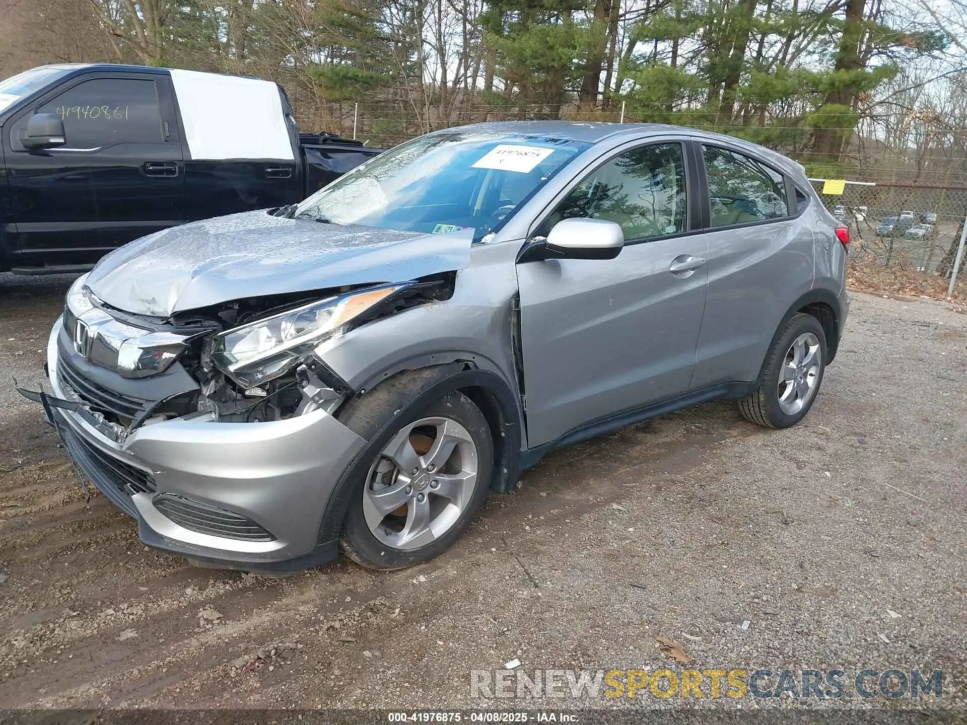 2 Photograph of a damaged car 3CZRU6H34LM716201 HONDA HR-V 2020