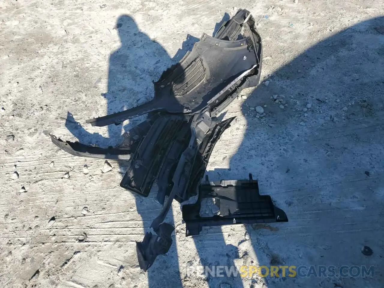 13 Photograph of a damaged car 3CZRU6H34LM731085 HONDA HR-V 2020