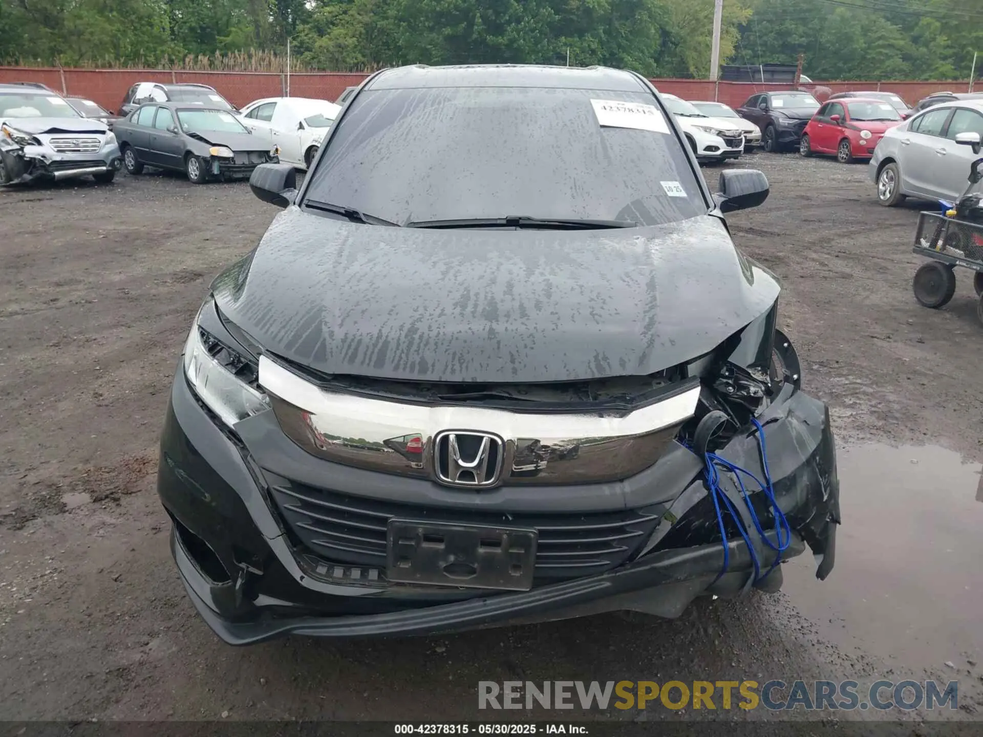 12 Photograph of a damaged car 3CZRU6H34LM732902 HONDA HR-V 2020