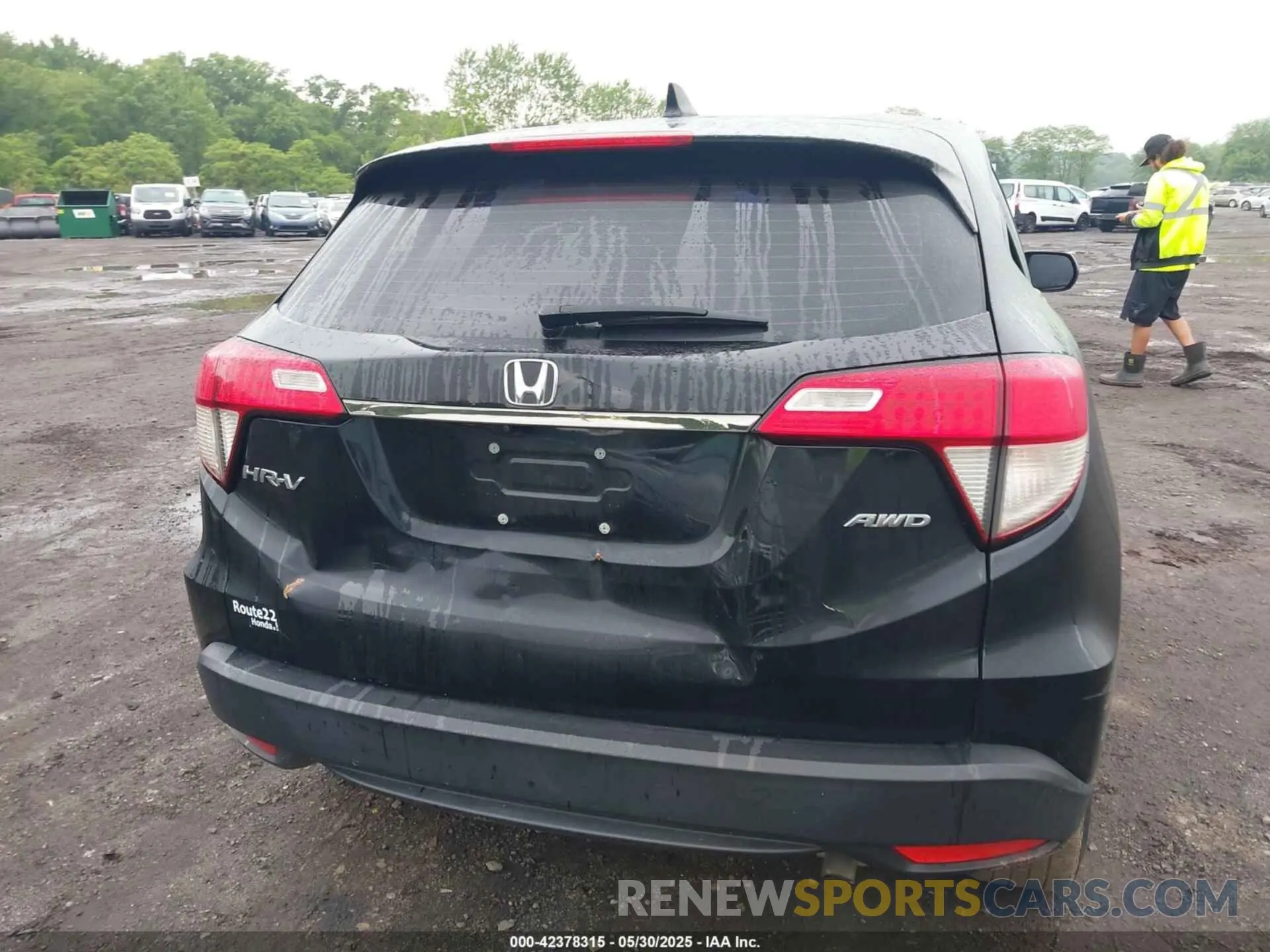 16 Photograph of a damaged car 3CZRU6H34LM732902 HONDA HR-V 2020