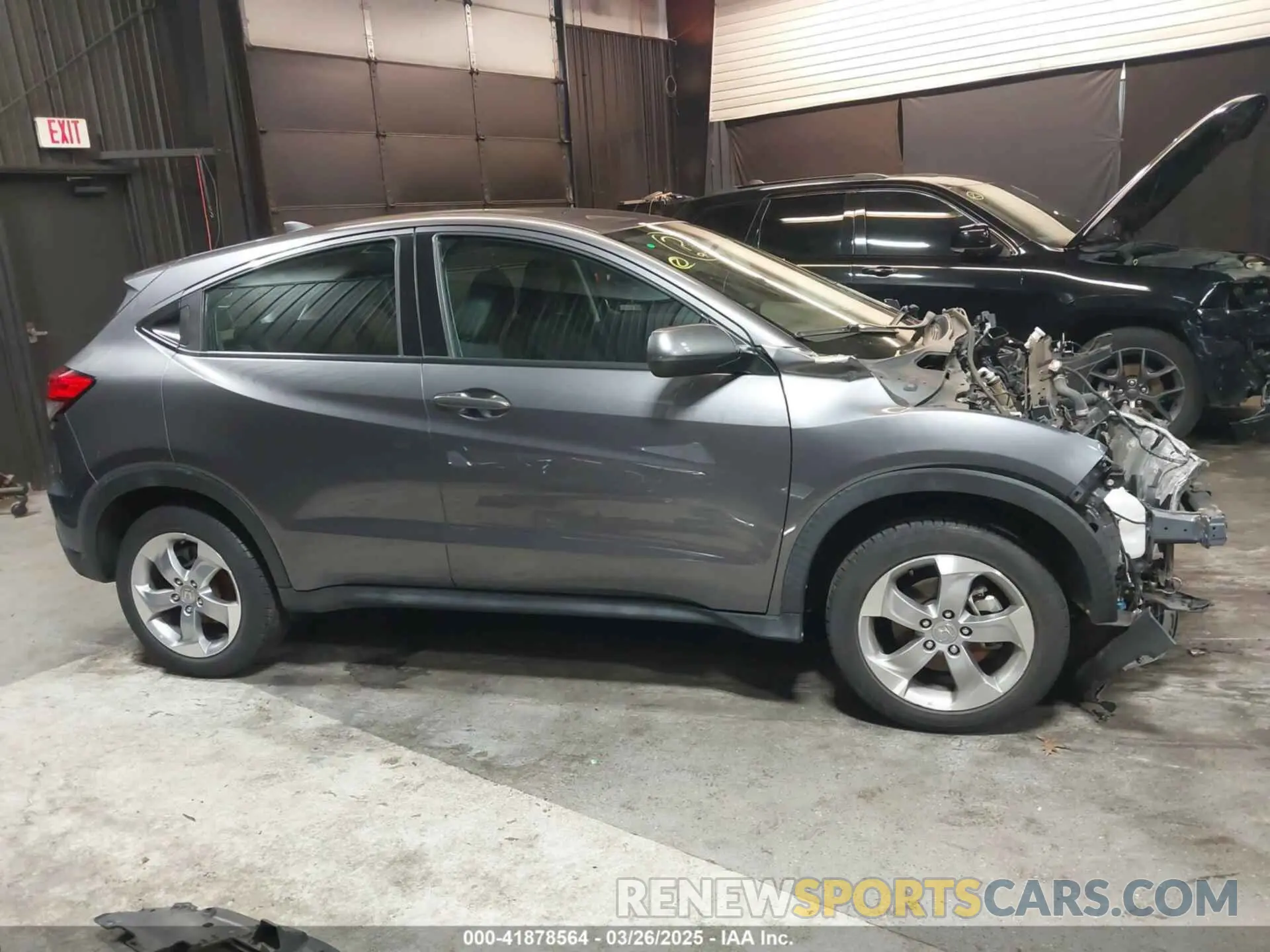 14 Photograph of a damaged car 3CZRU6H35LG701205 HONDA HR-V 2020