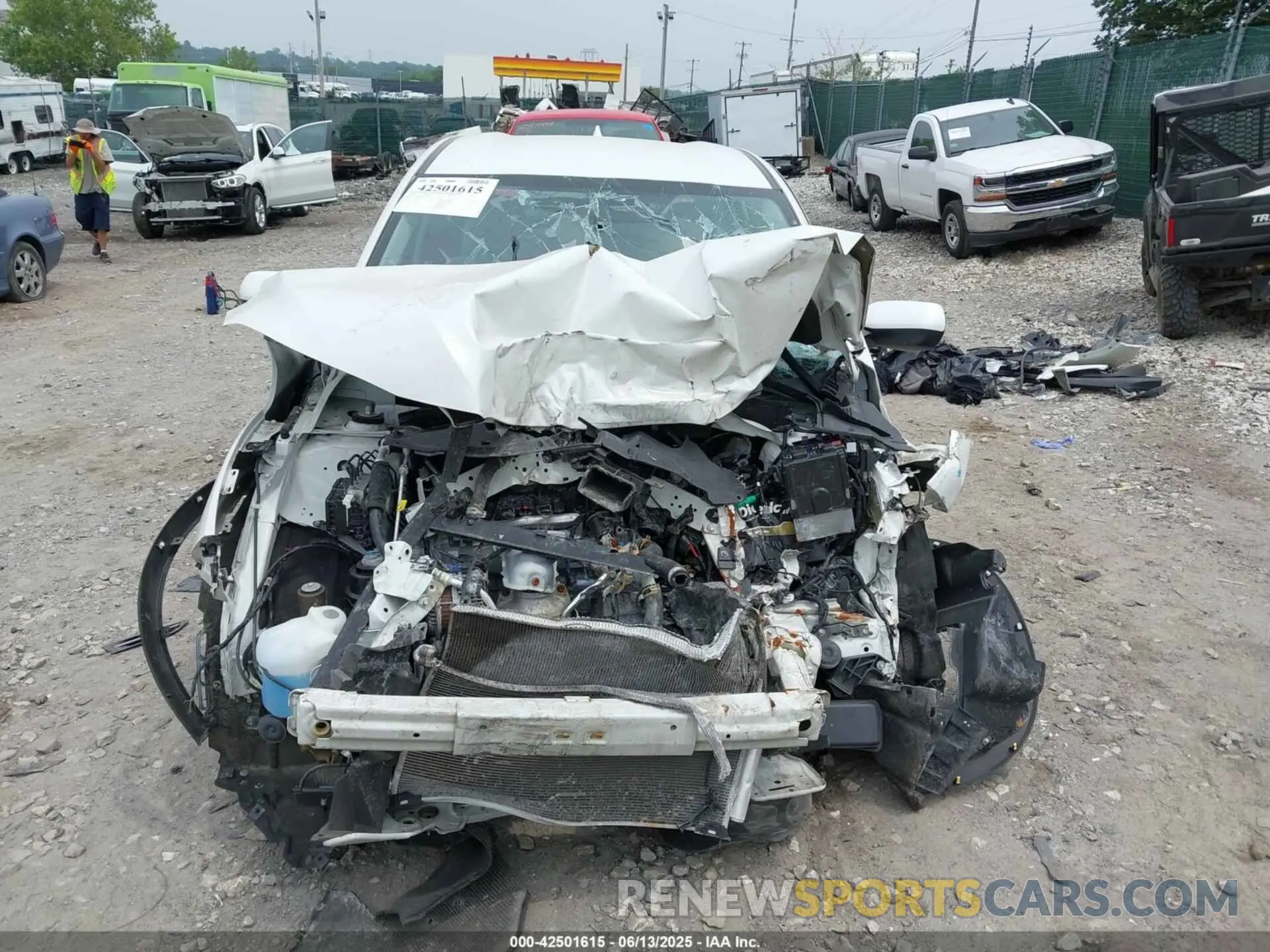 12 Photograph of a damaged car 3CZRU6H35LM713047 HONDA HR-V 2020