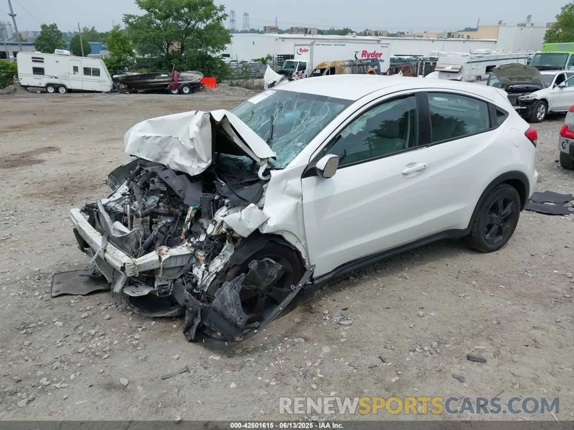 2 Photograph of a damaged car 3CZRU6H35LM713047 HONDA HR-V 2020