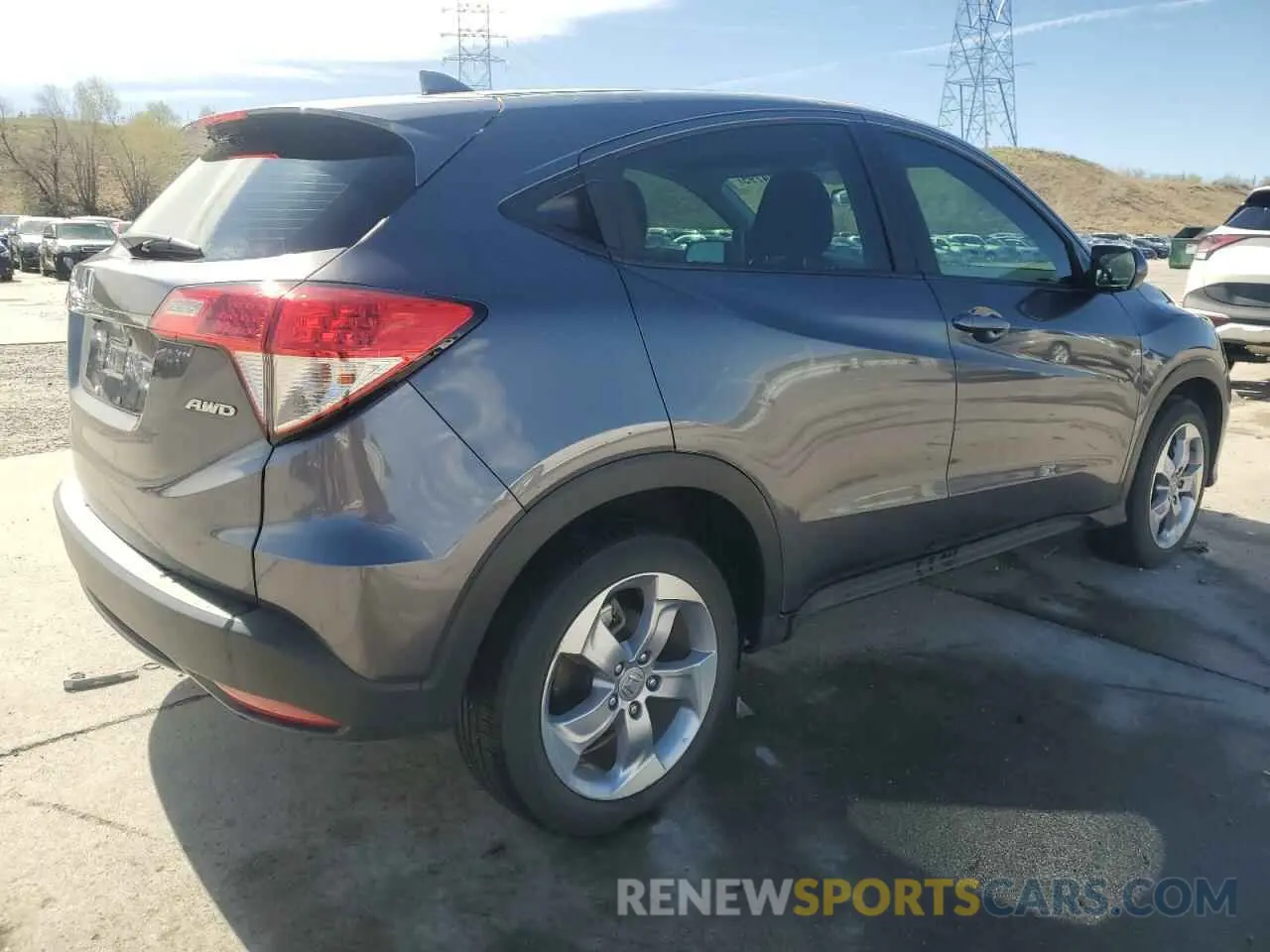 3 Photograph of a damaged car 3CZRU6H35LM724694 HONDA HR-V 2020