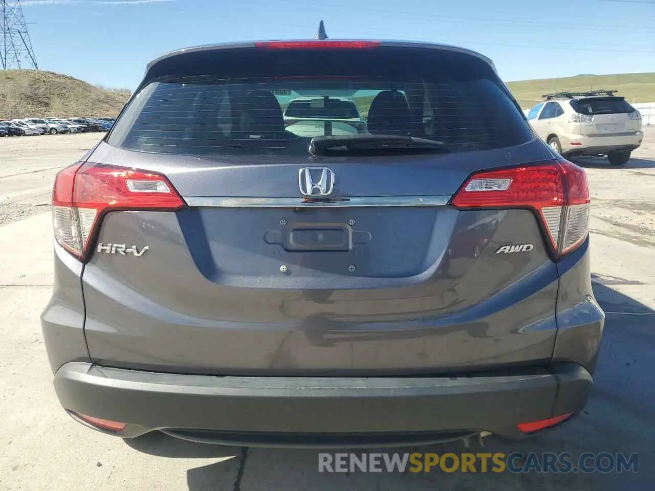 6 Photograph of a damaged car 3CZRU6H35LM724694 HONDA HR-V 2020
