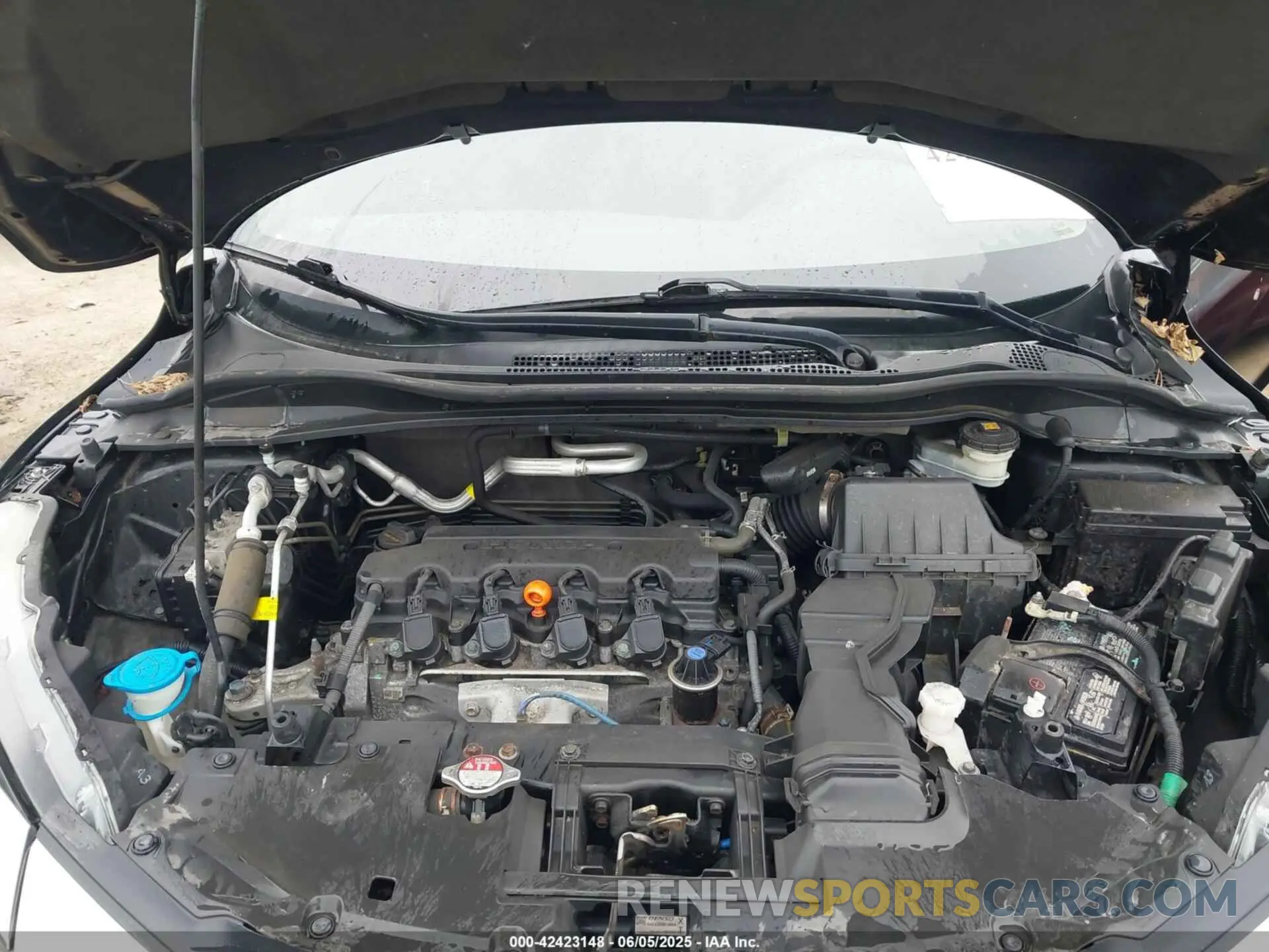 10 Photograph of a damaged car 3CZRU6H35LM728874 HONDA HR-V 2020
