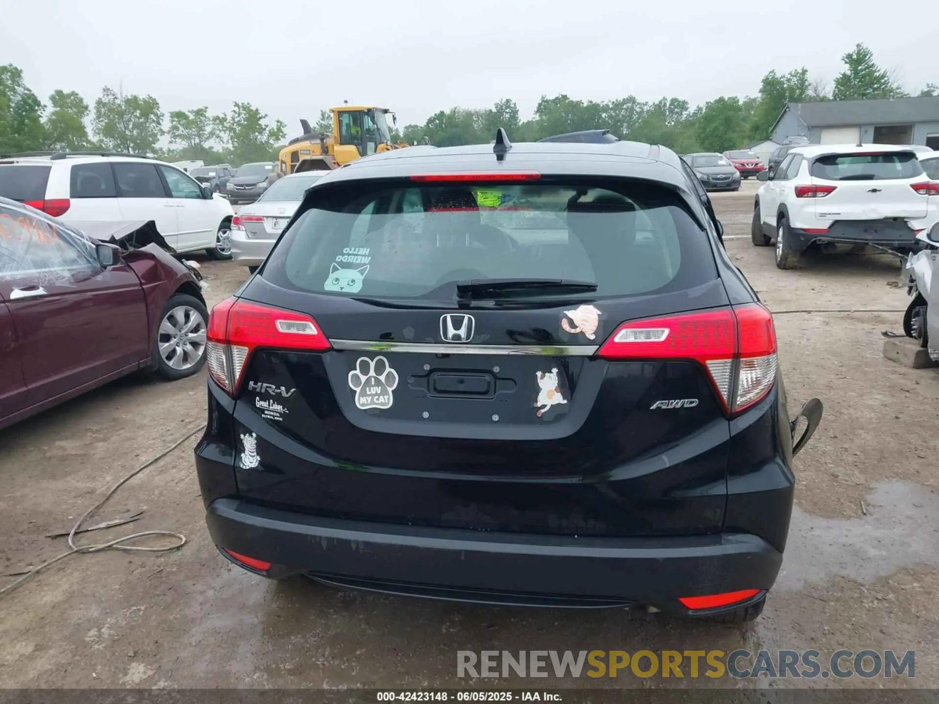 16 Photograph of a damaged car 3CZRU6H35LM728874 HONDA HR-V 2020