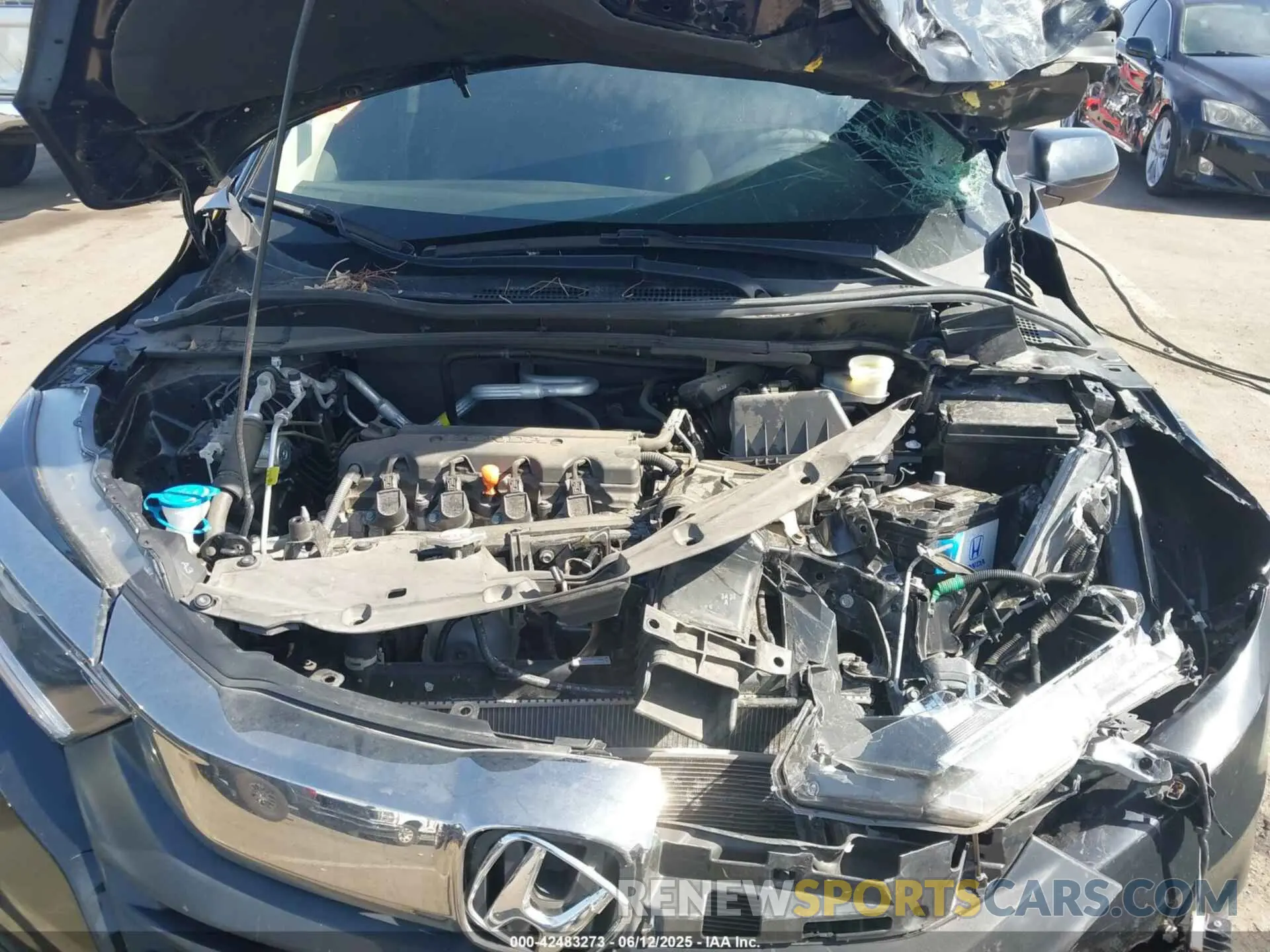 10 Photograph of a damaged car 3CZRU6H36LM717303 HONDA HR-V 2020