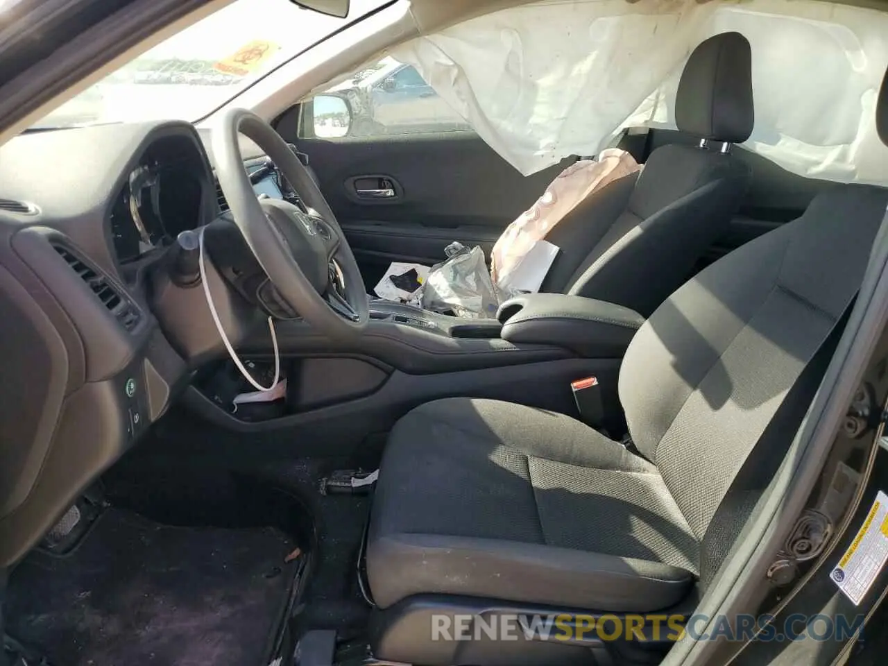 7 Photograph of a damaged car 3CZRU6H39LM720941 HONDA HR-V 2020