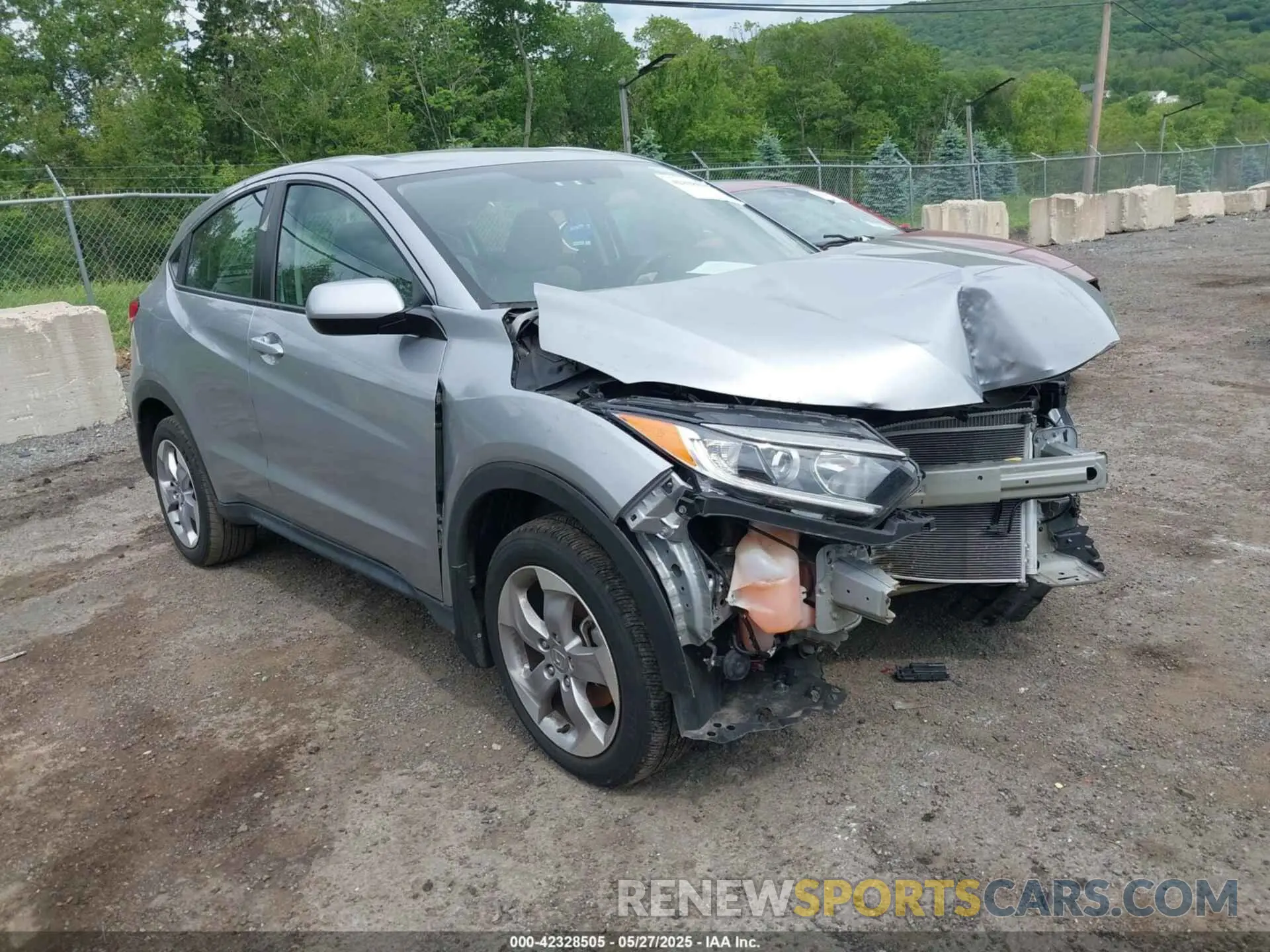 1 Photograph of a damaged car 3CZRU6H39LM723435 HONDA HR-V 2020