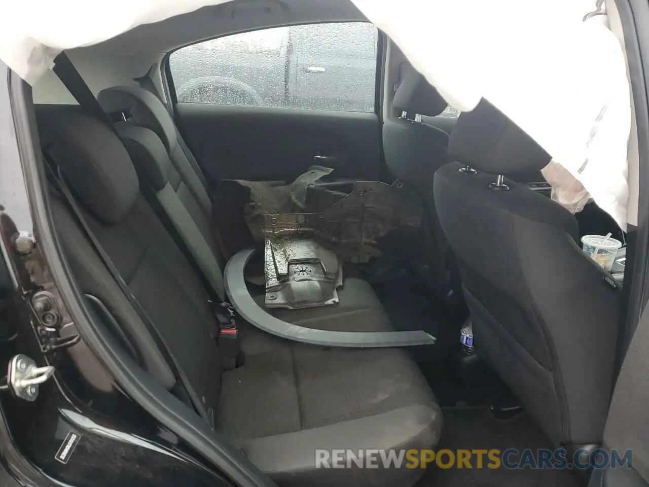 10 Photograph of a damaged car 3CZRU6H3XLG701233 HONDA HR-V 2020