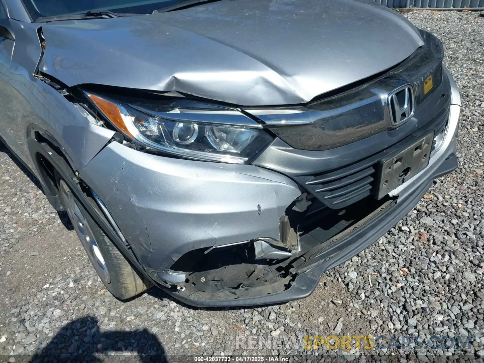 6 Photograph of a damaged car 3CZRU6H3XLG703497 HONDA HR-V 2020
